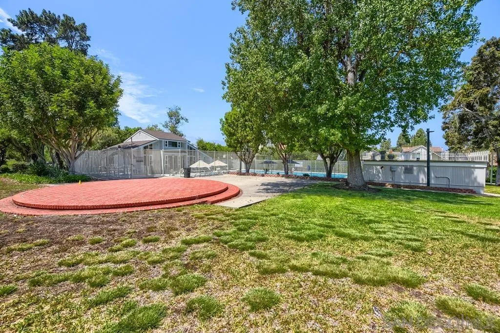 https://cdn.realtyfeed.com/cdn/127/260019257/228b6e6a3d0e79bc87849b077c703984.webp