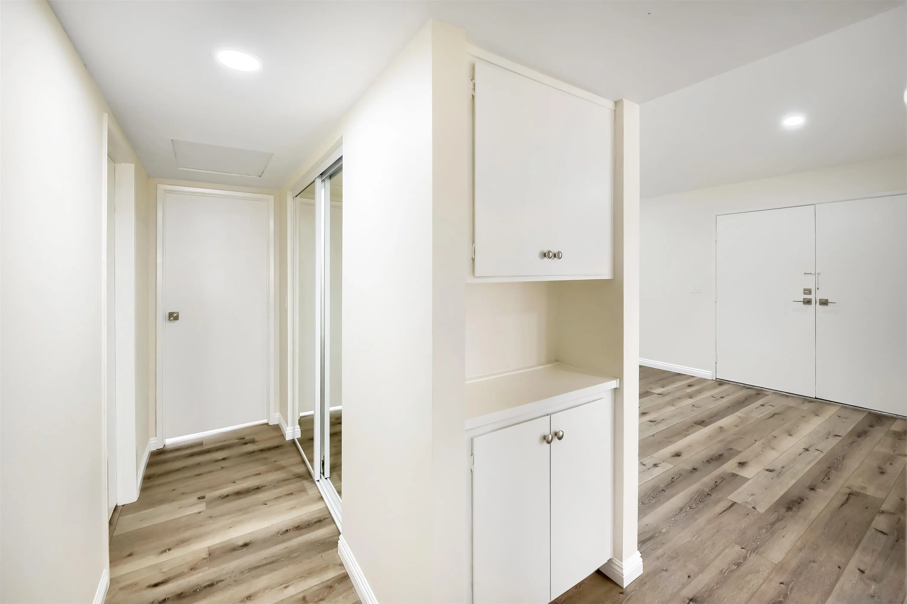 https://cdn.realtyfeed.com/cdn/127/260019257/56bc35c6745e94d753bbd1d45e250d2b.webp