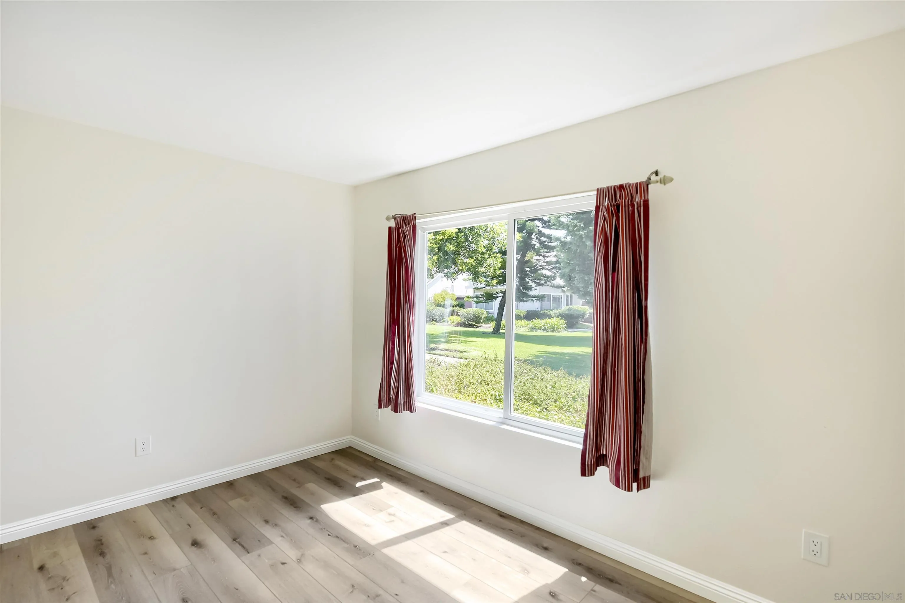 https://cdn.realtyfeed.com/cdn/127/260019257/63cf7dcffab2243ff7e578aa78b6f355.webp