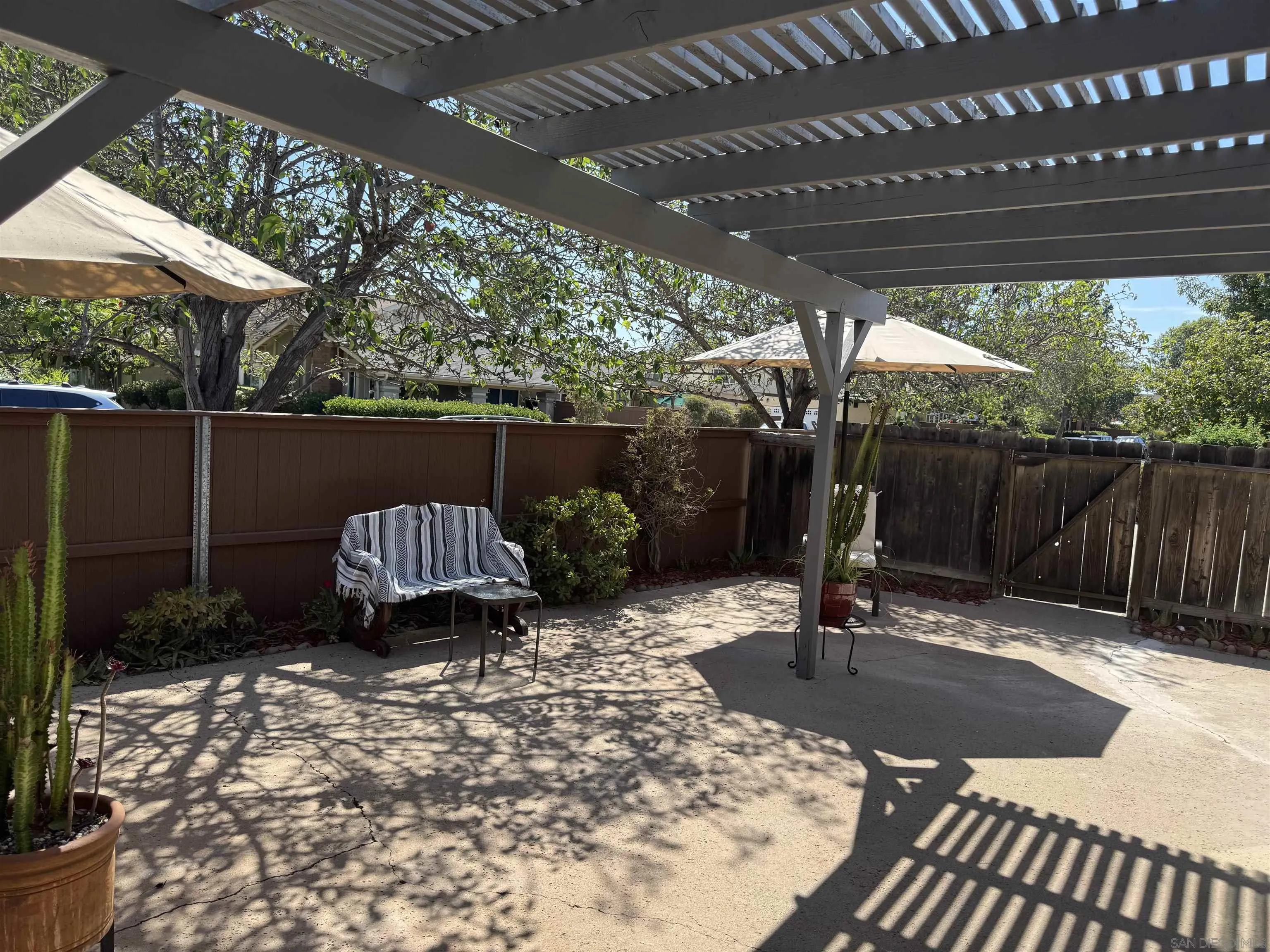 https://cdn.realtyfeed.com/cdn/127/260019257/ac13d6bc78f5b8767a974a867e8bb8db.webp