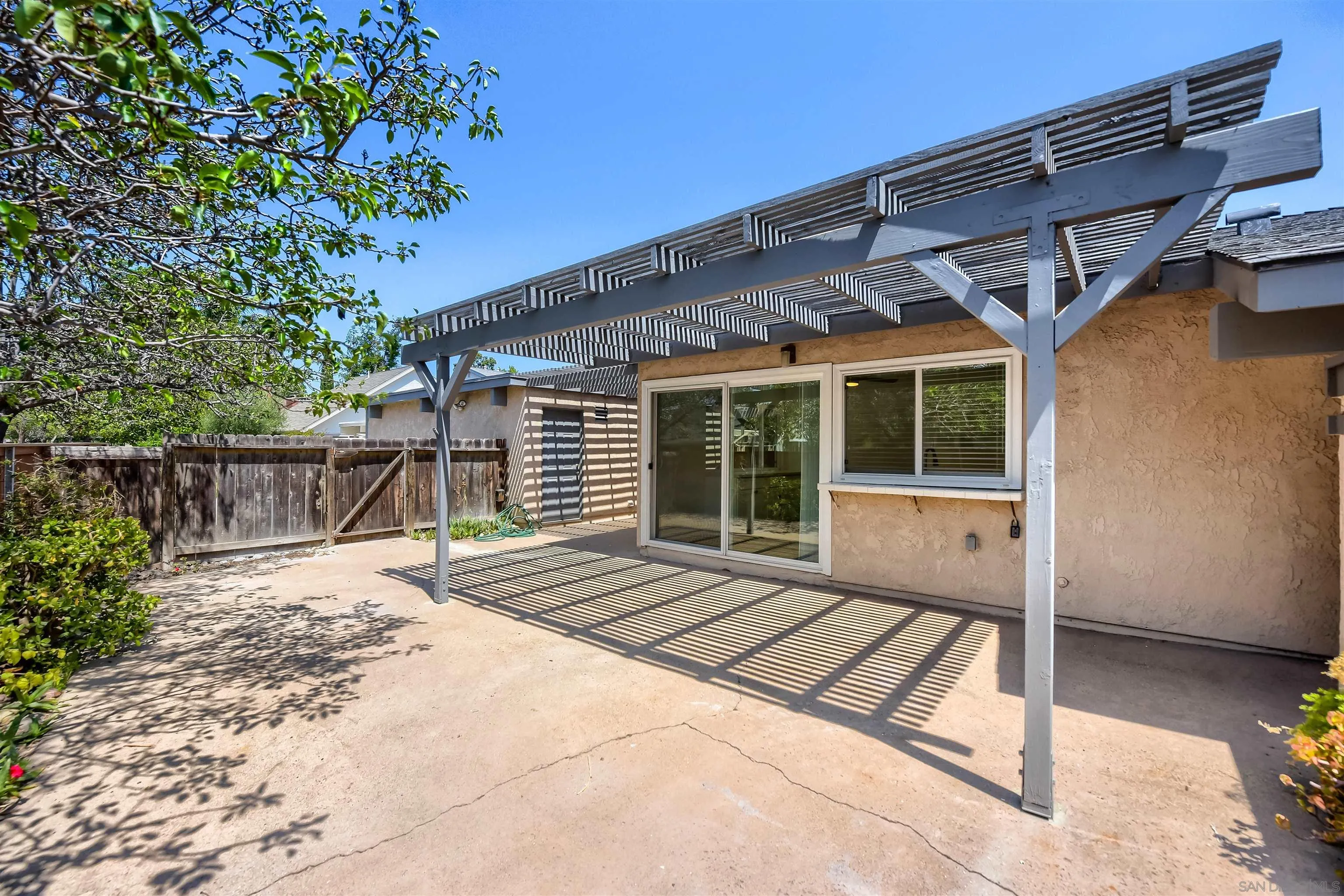 https://cdn.realtyfeed.com/cdn/127/260019257/c36e93711be744b8f8a648829da28589.webp