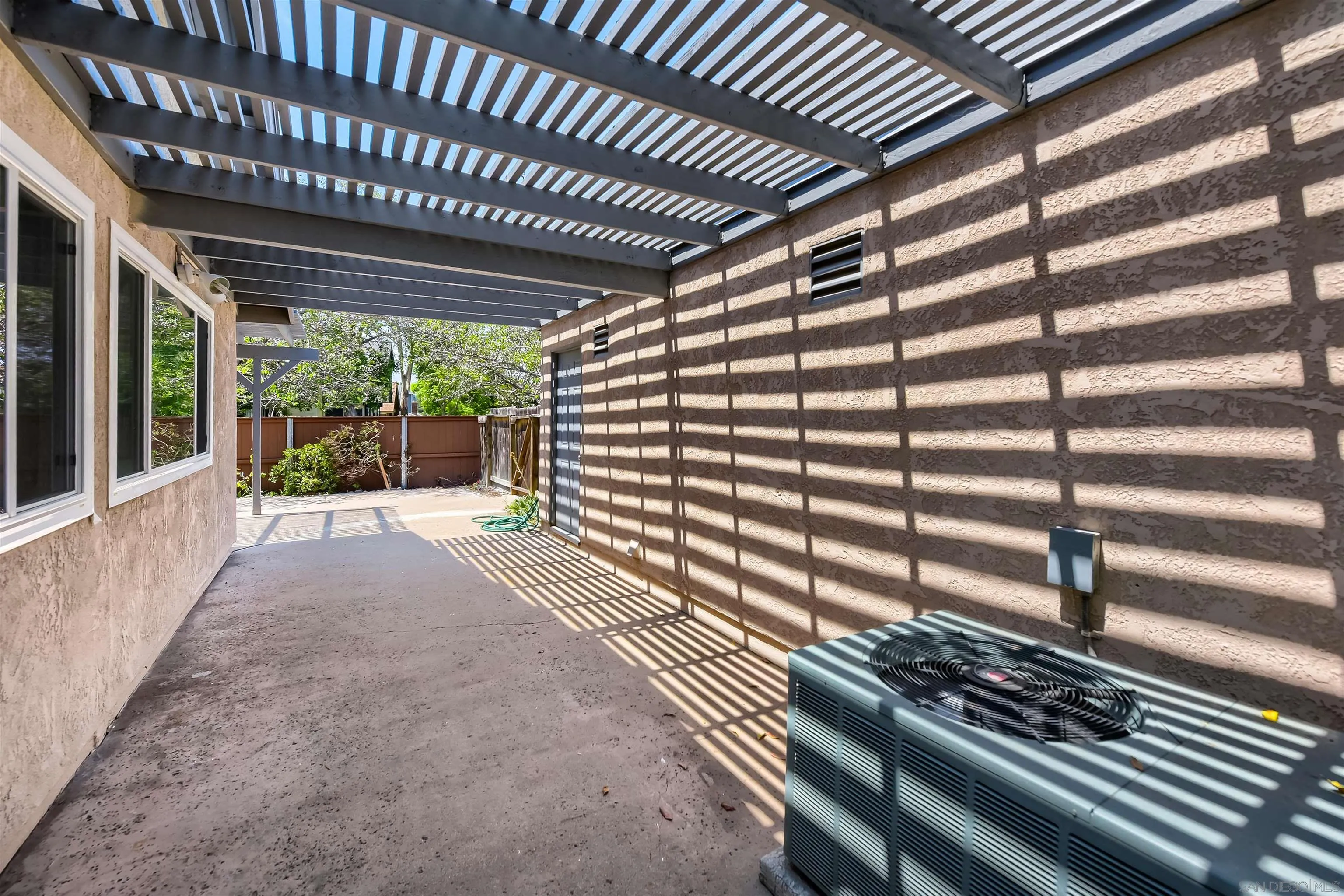 https://cdn.realtyfeed.com/cdn/127/260019257/e833b08541c6622b35875385c15c9081.webp