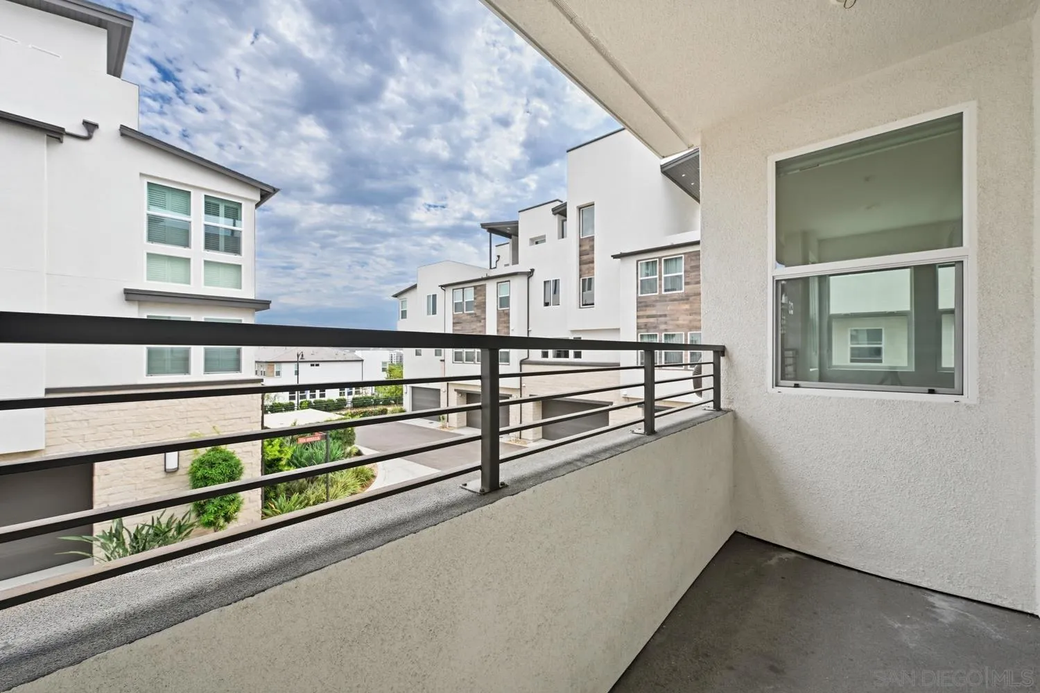 Photo #8: 260019258 Listing: Photo #8