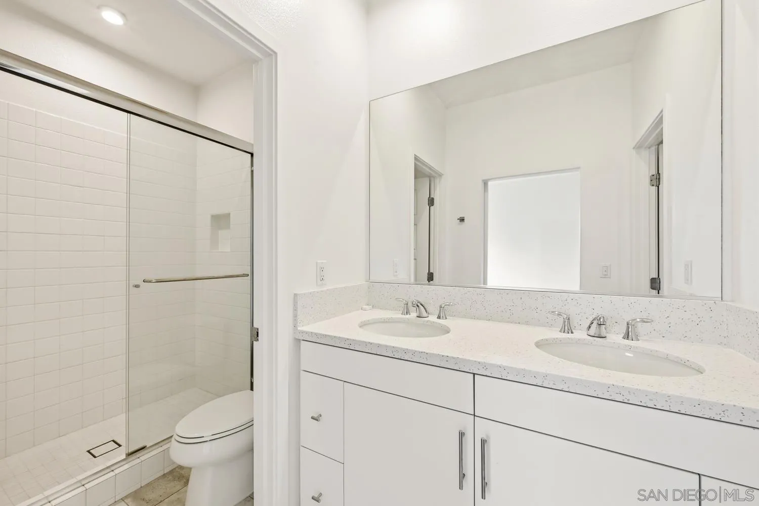 Photo #14: 260019258 Listing: Photo #14
