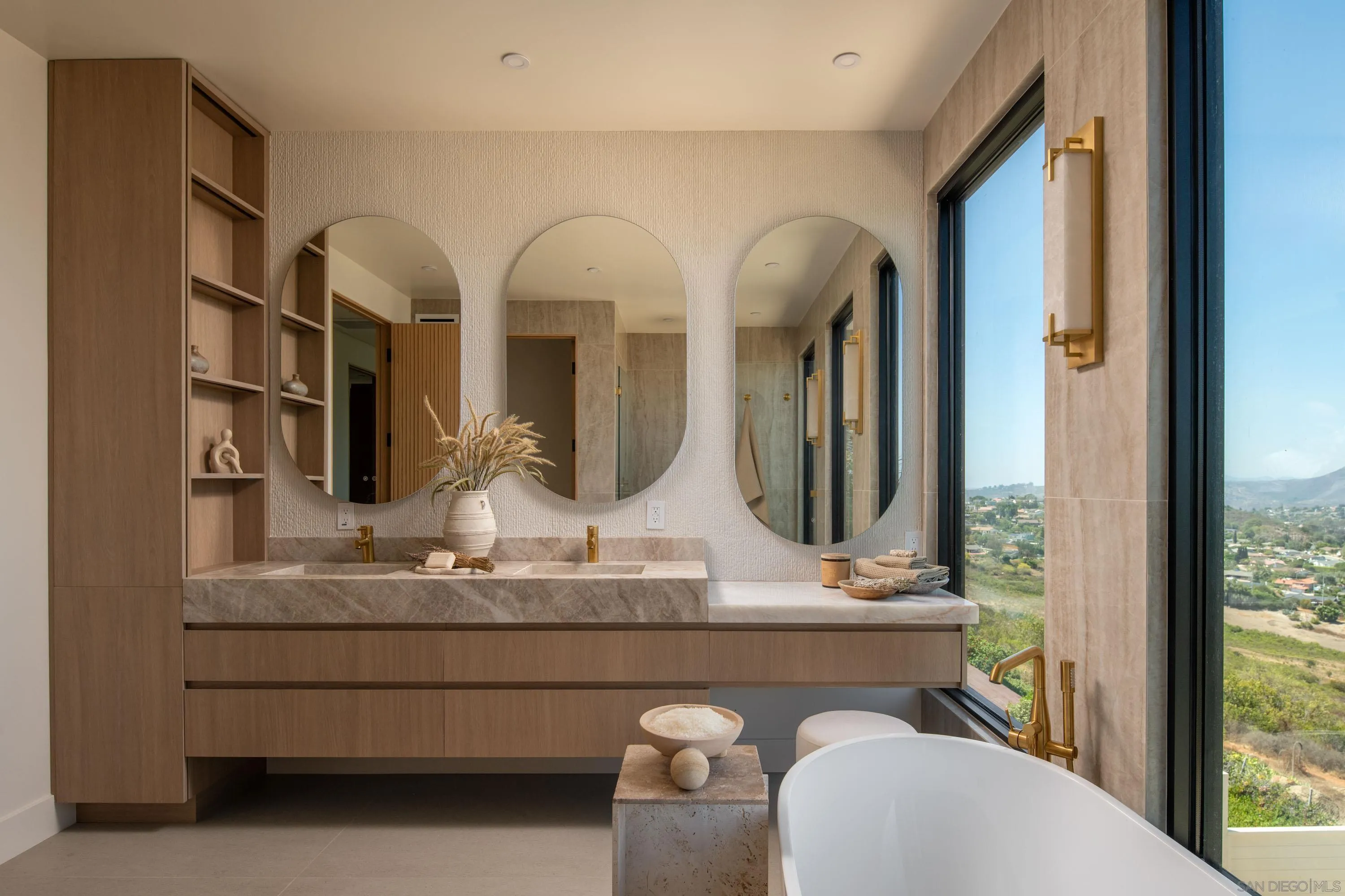https://cdn.realtyfeed.com/cdn/127/260019259/4178739a23f6d26a94a19030678f560d.webp