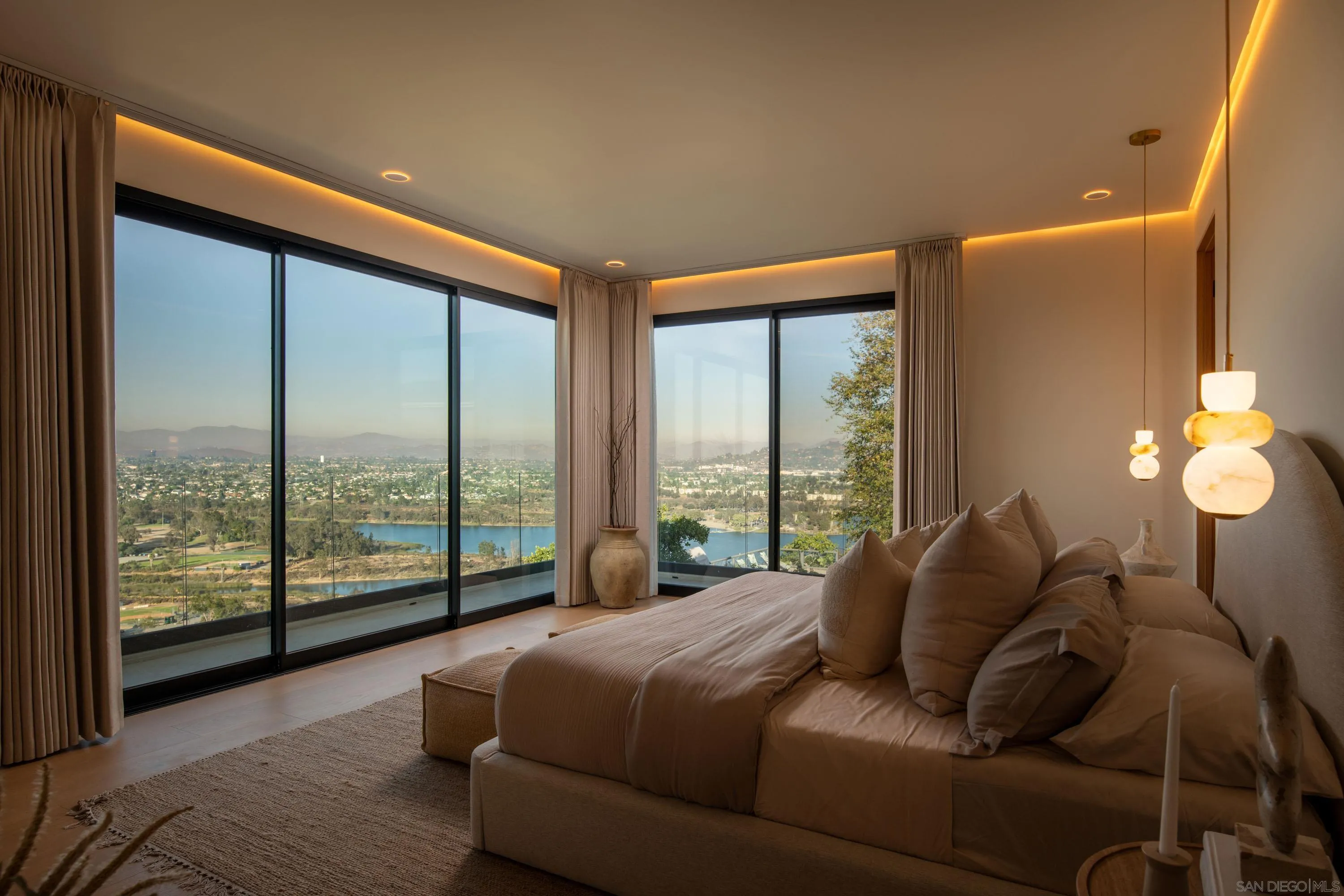 https://cdn.realtyfeed.com/cdn/127/260019259/d5fd0edf01760927d57a3dcc5328f0ad.webp
