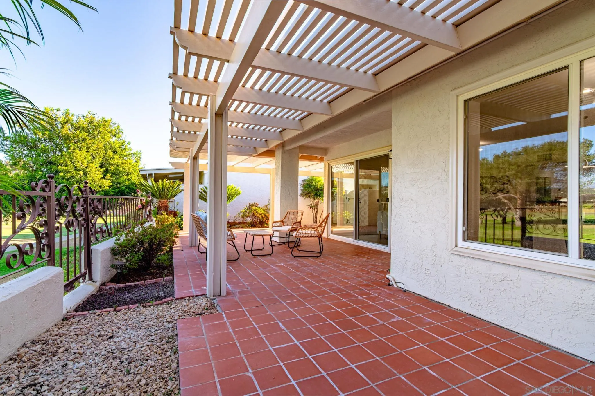 https://cdn.realtyfeed.com/cdn/127/260019260/12ed17acbd98d9c3dfdb5658e18c72b9.webp