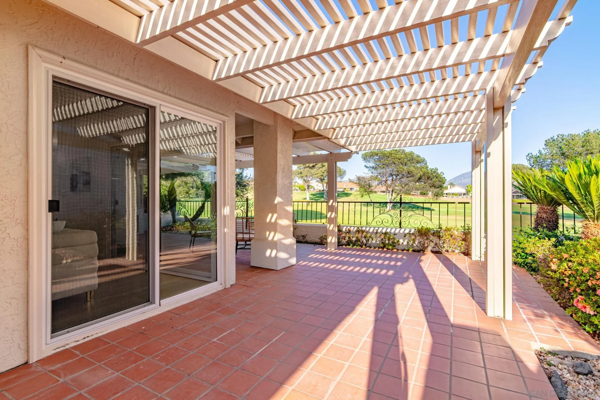 https://cdn.realtyfeed.com/cdn/127/260019260/18e497671cd86e0d2822e8c4123cf643.webp
