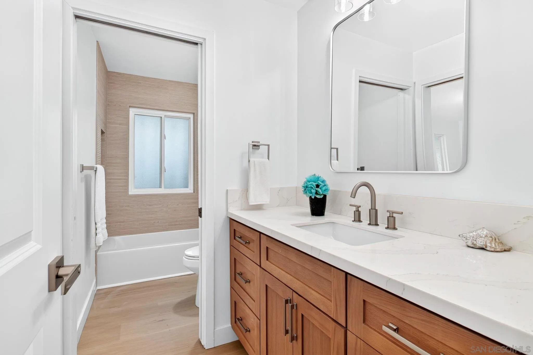 https://cdn.realtyfeed.com/cdn/127/260019260/535bd883d5ffc351956bdc74c3a066b9.webp