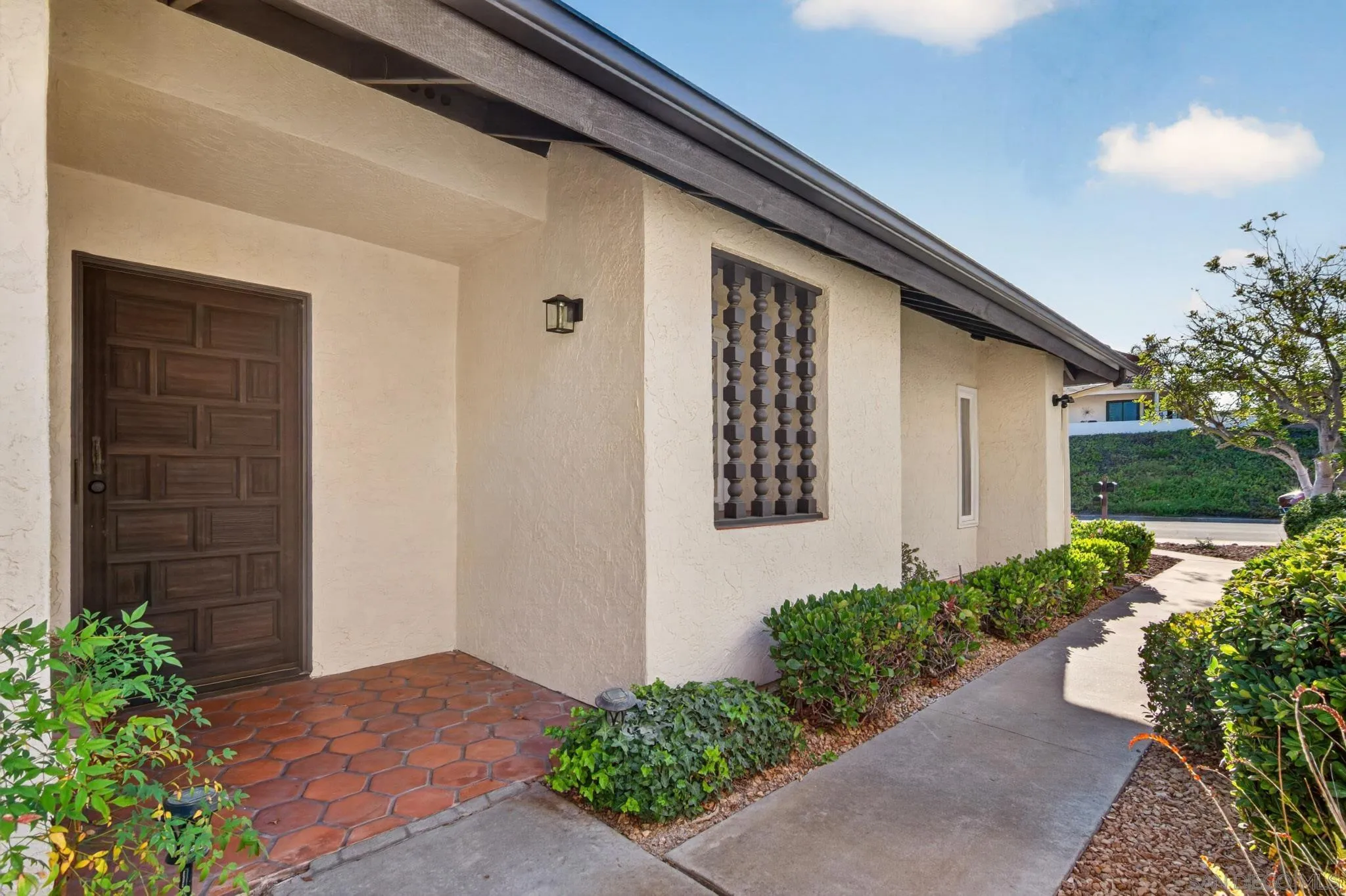 https://cdn.realtyfeed.com/cdn/127/260019260/838f70154bdc26ebb6cd9b54f794ebd7.webp