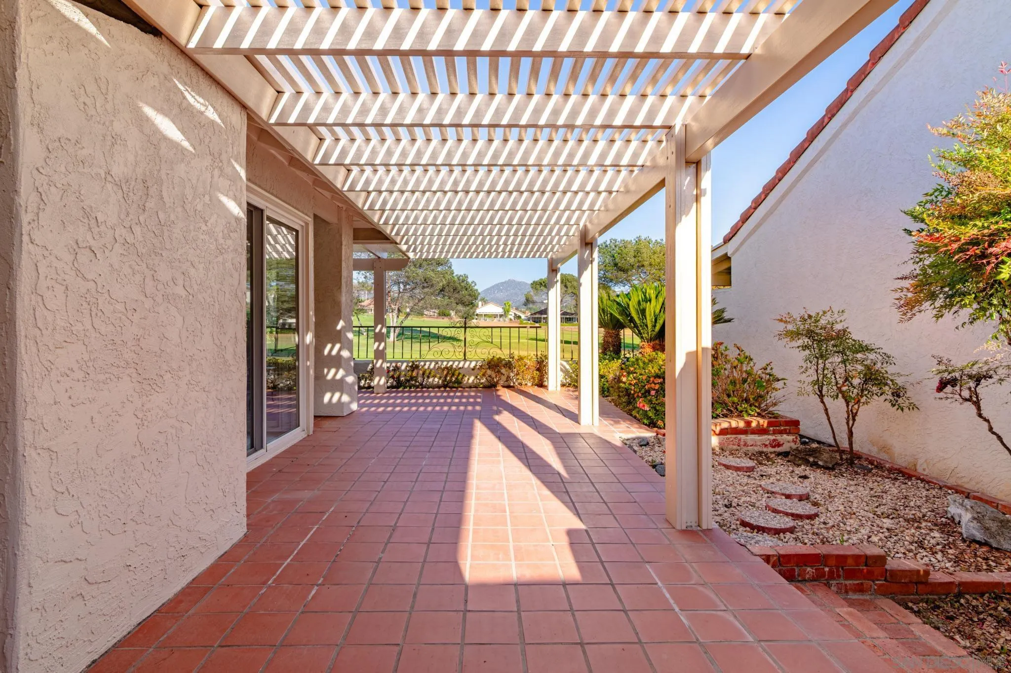 https://cdn.realtyfeed.com/cdn/127/260019260/d143b1f92d00b71c51ab26720c43cdb5.webp