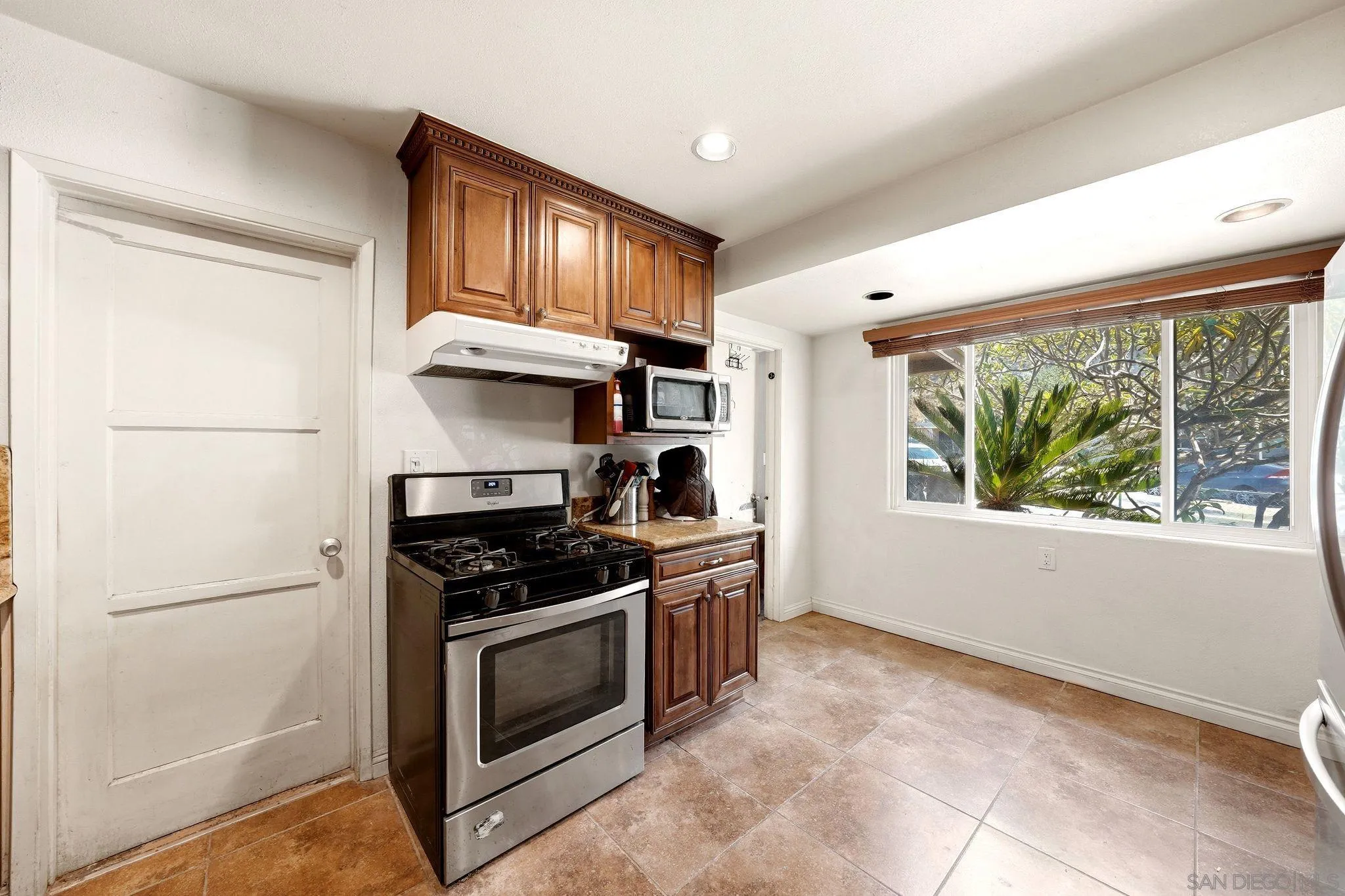 https://cdn.realtyfeed.com/cdn/127/260019262/7f981423b9765933eeb41a6aade75a00.webp