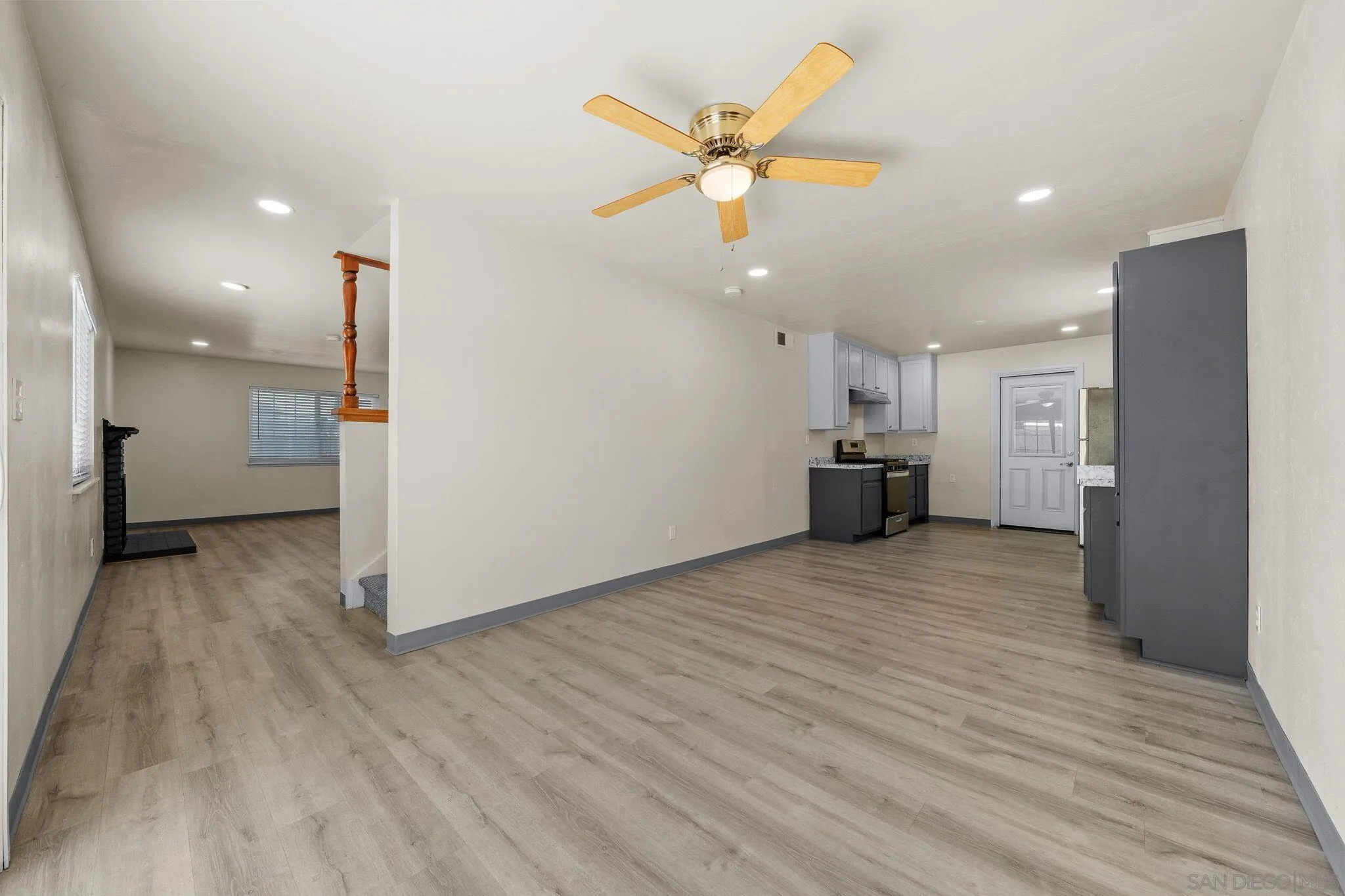https://cdn.realtyfeed.com/cdn/127/260019269/aa4942de3938b353167d2a83267820c6.webp
