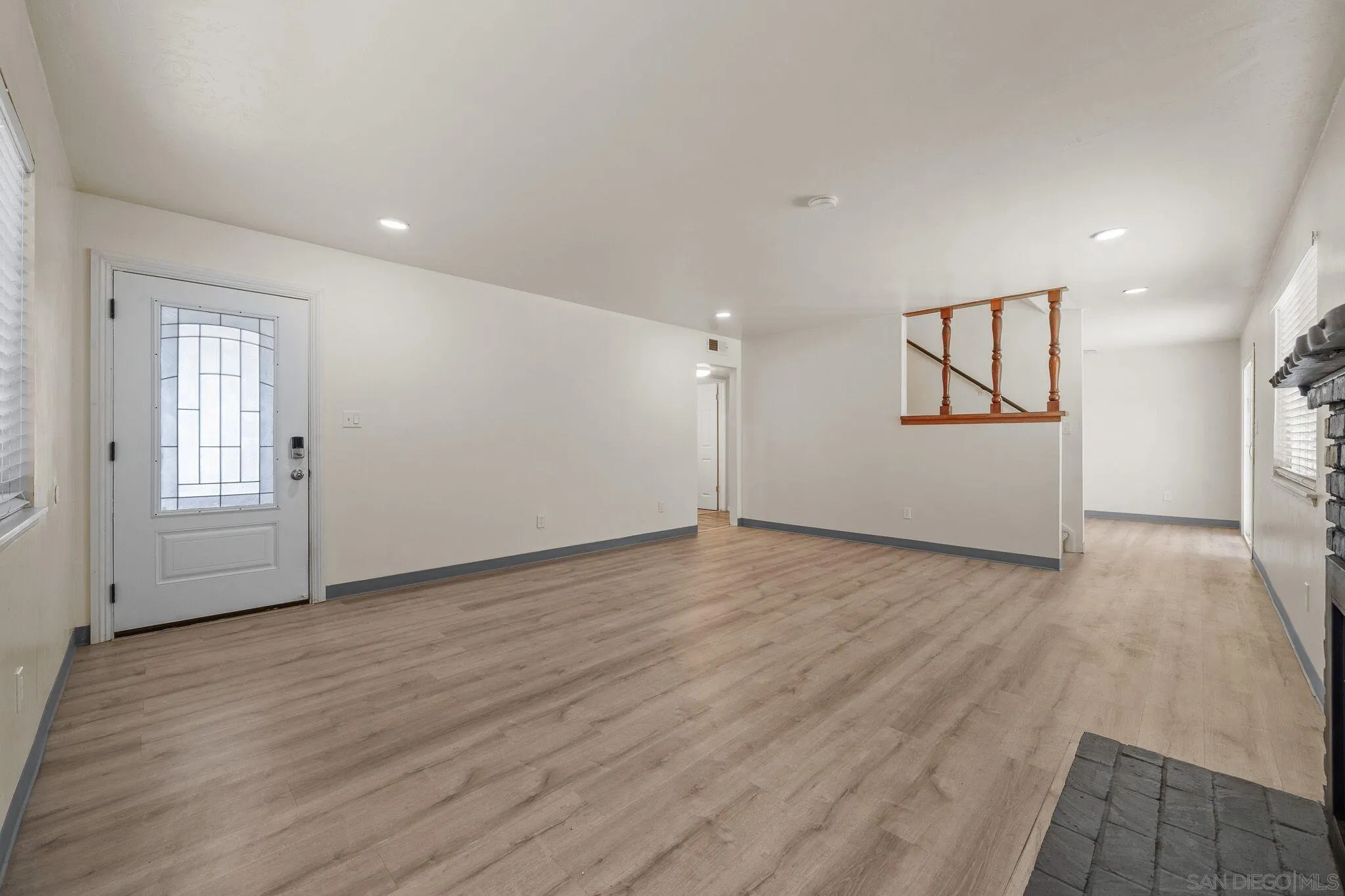 https://cdn.realtyfeed.com/cdn/127/260019269/ac7000a809c1d2cab85f54672ec82101.webp