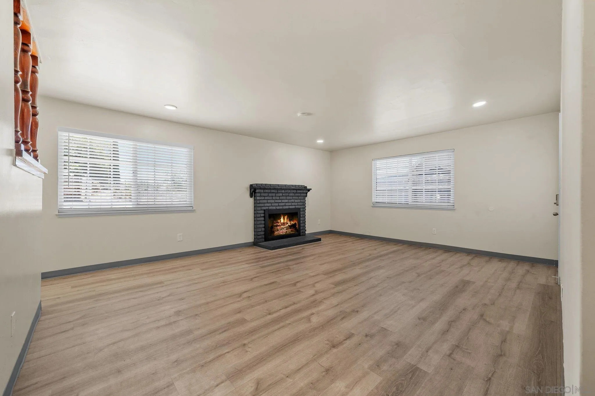https://cdn.realtyfeed.com/cdn/127/260019269/e386ae51efd097feedd6547a6dbfba41.webp