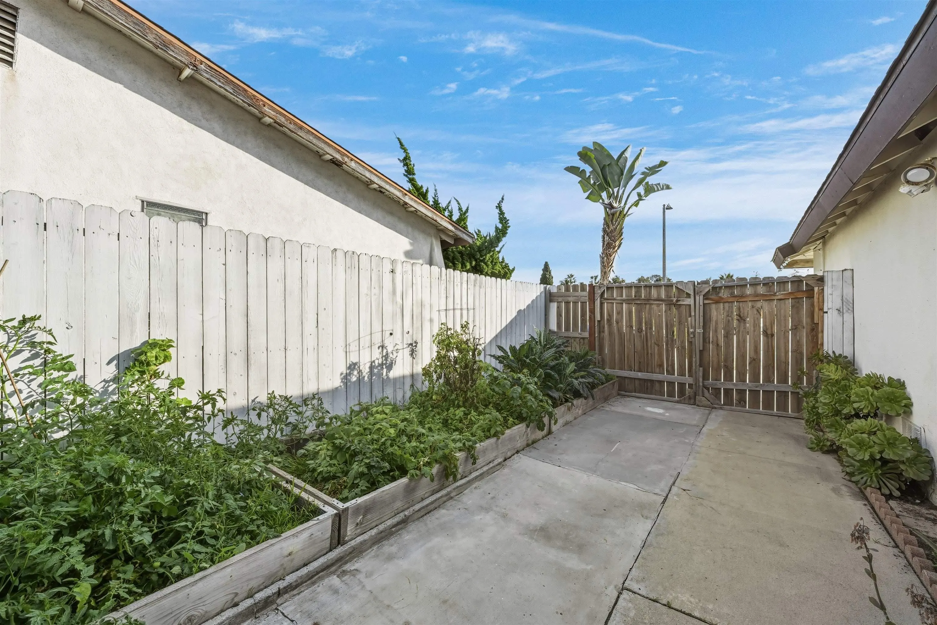 https://cdn.realtyfeed.com/cdn/127/260019270/e40d59817b1561d2d5f907fa6da80d0b.webp