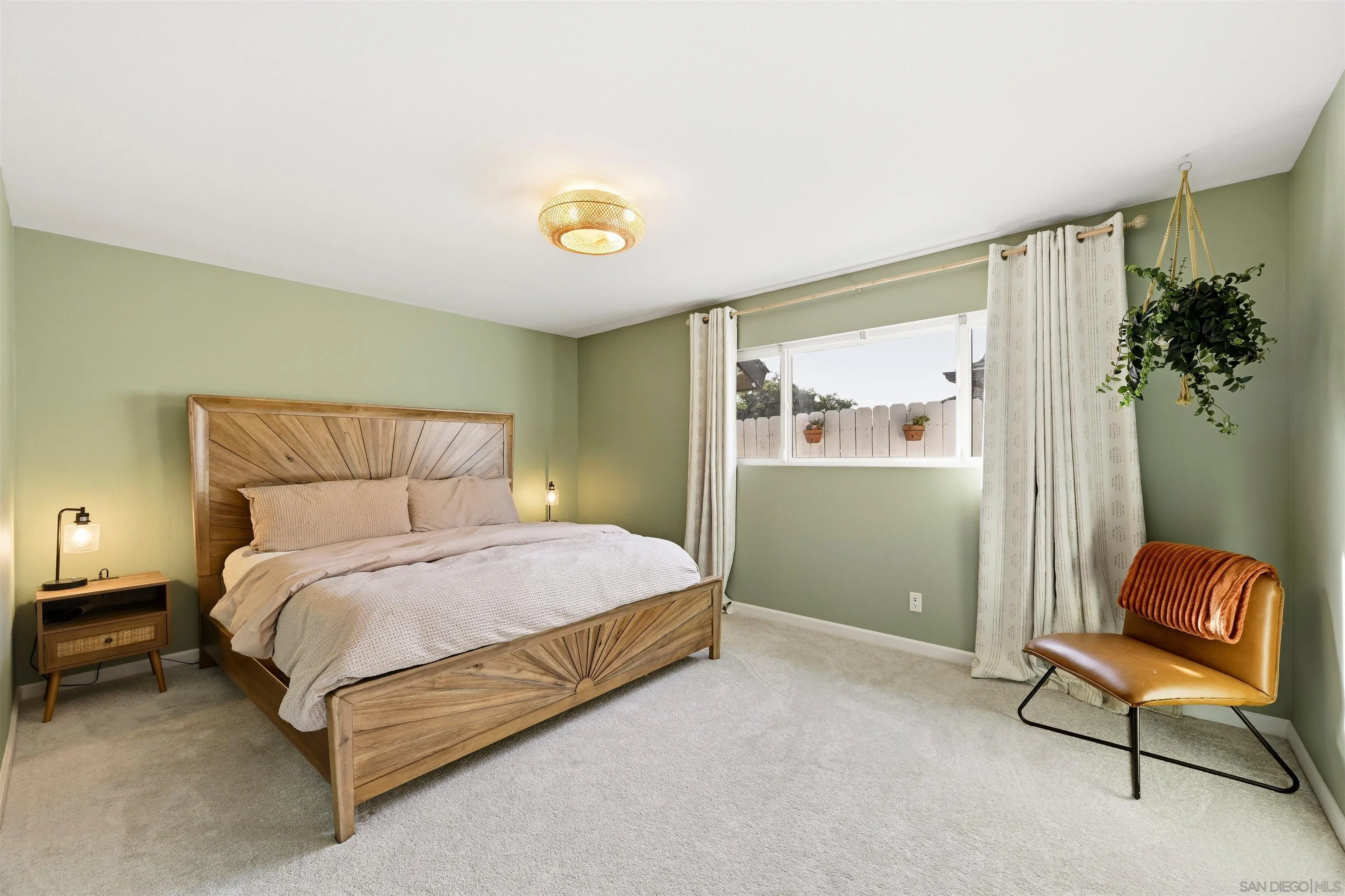 https://cdn.realtyfeed.com/cdn/127/260019270/ef38bfaf47d57ab7faf407ca7229af29.webp