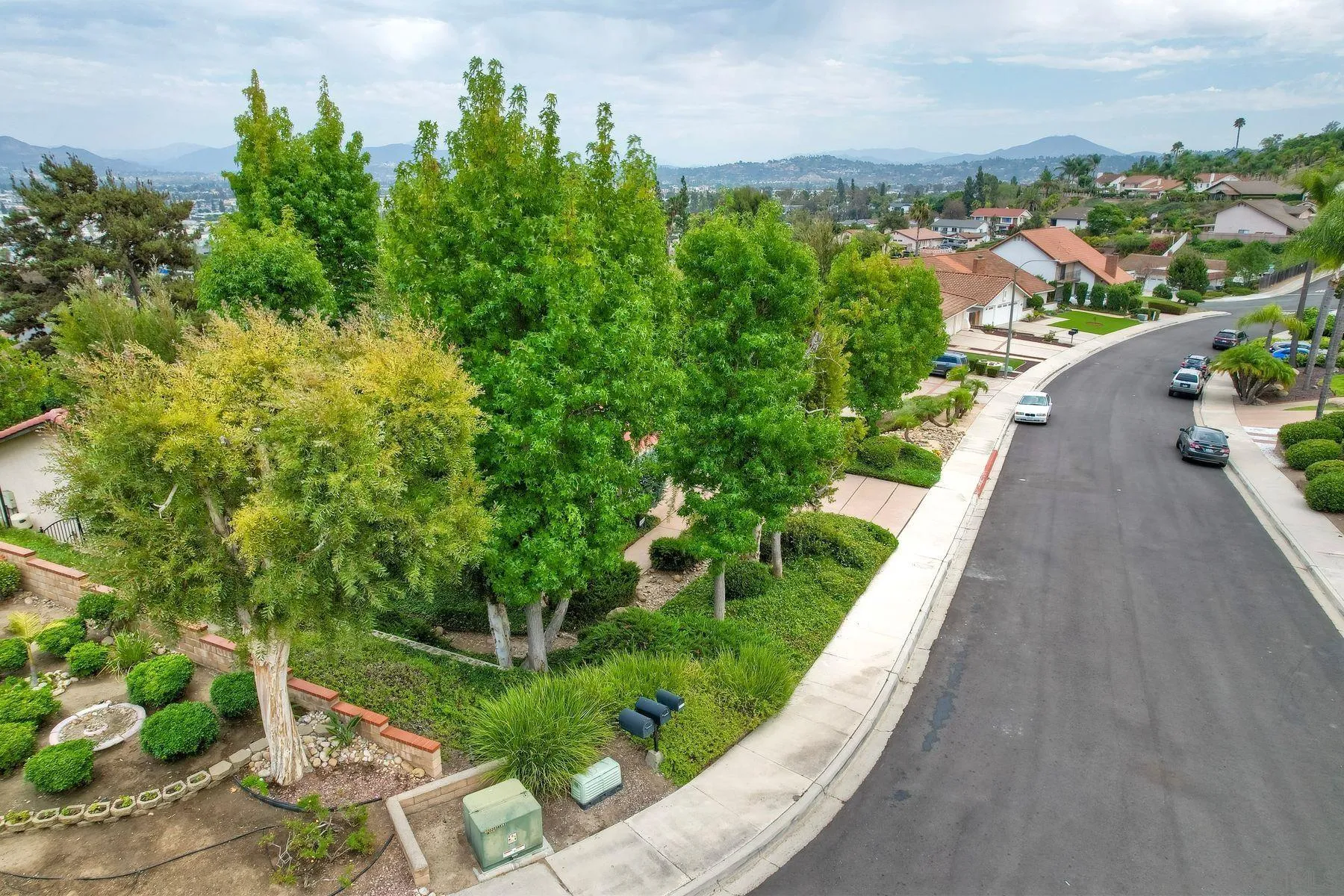 https://cdn.realtyfeed.com/cdn/127/260019273/2458dd01b640948d5711cdfe1f0eca5a.webp