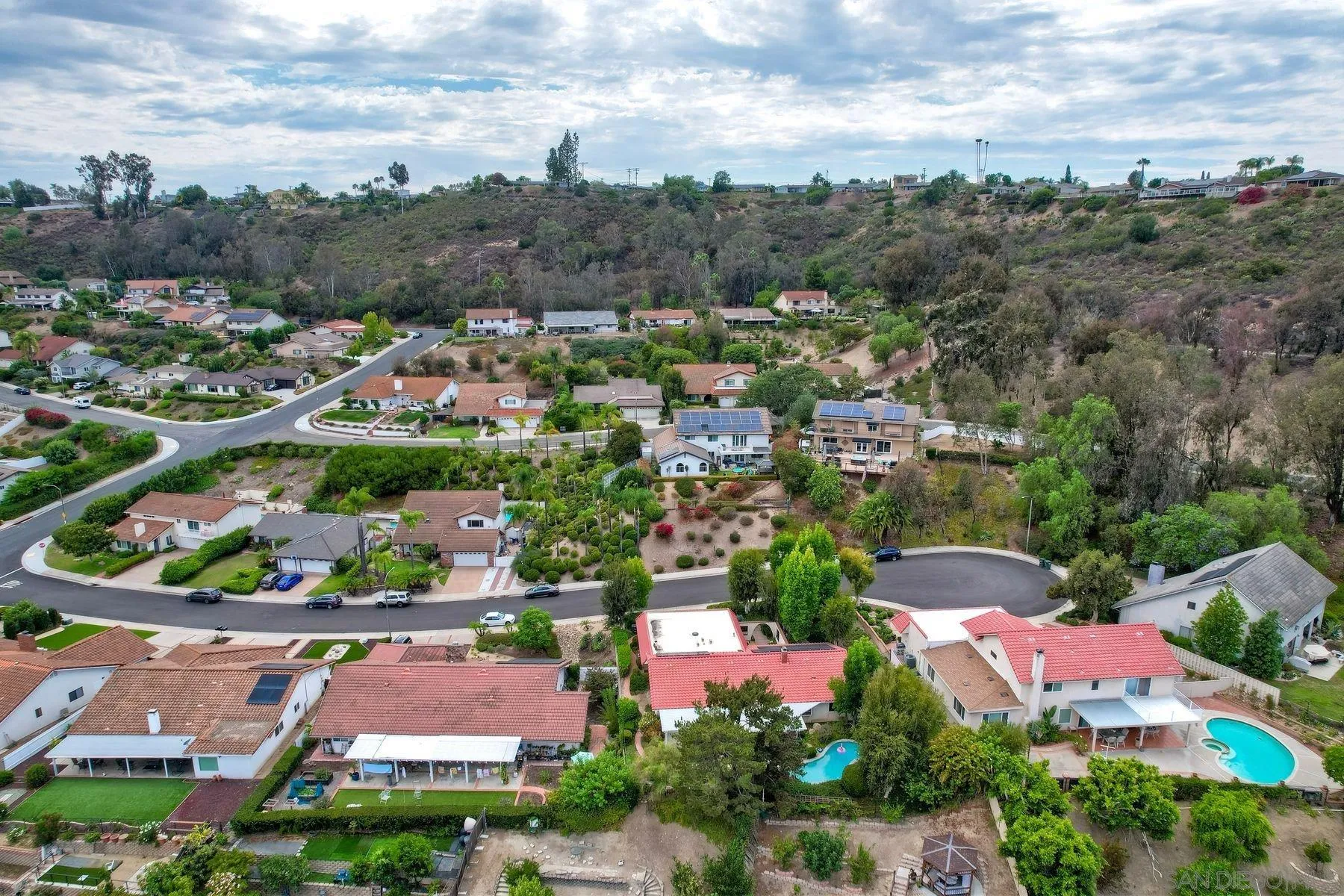 https://cdn.realtyfeed.com/cdn/127/260019273/39872cdd3e46aea68ac4bd5059075014.webp