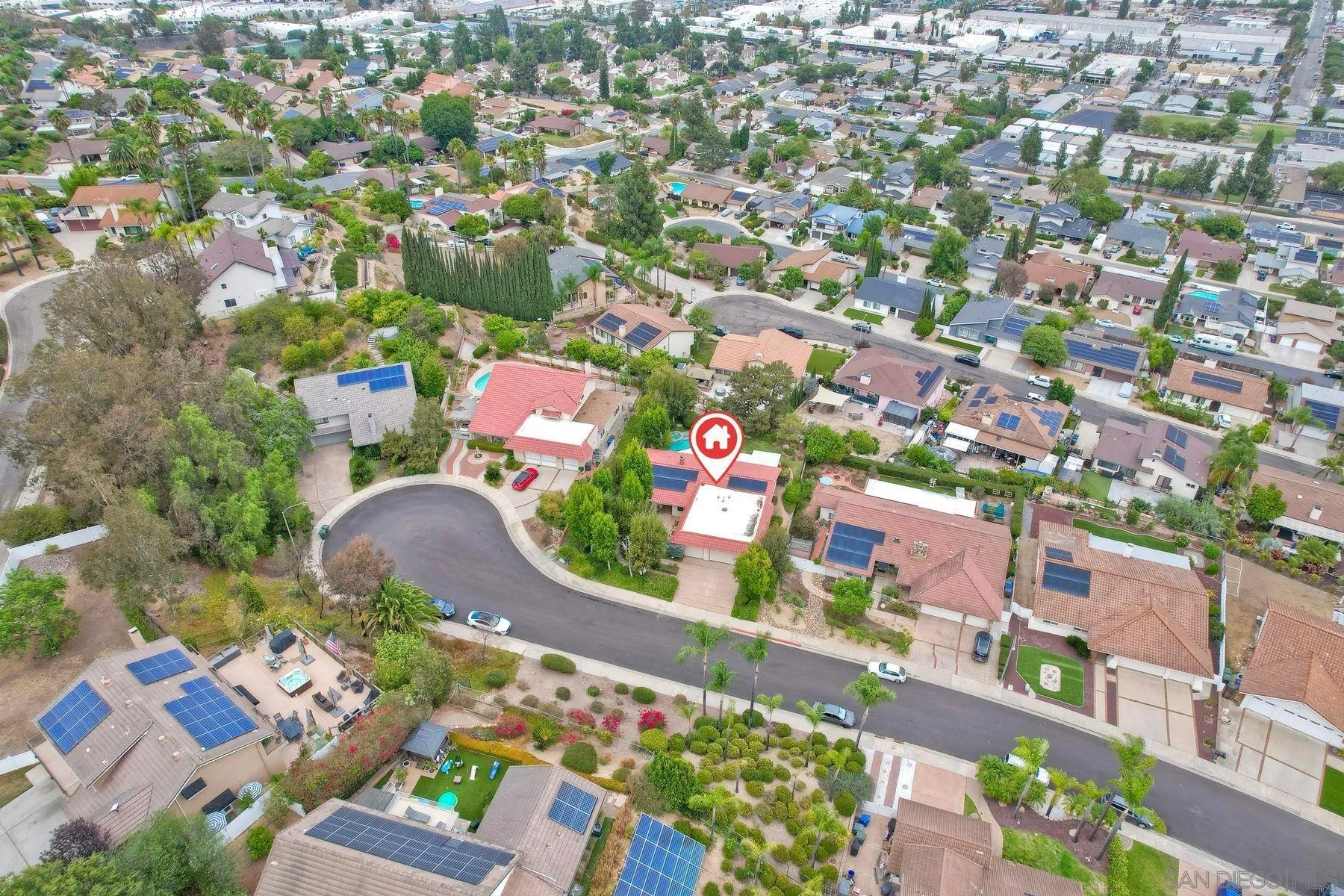 https://cdn.realtyfeed.com/cdn/127/260019273/809eb279690fb2189257735b8ed58a76.webp