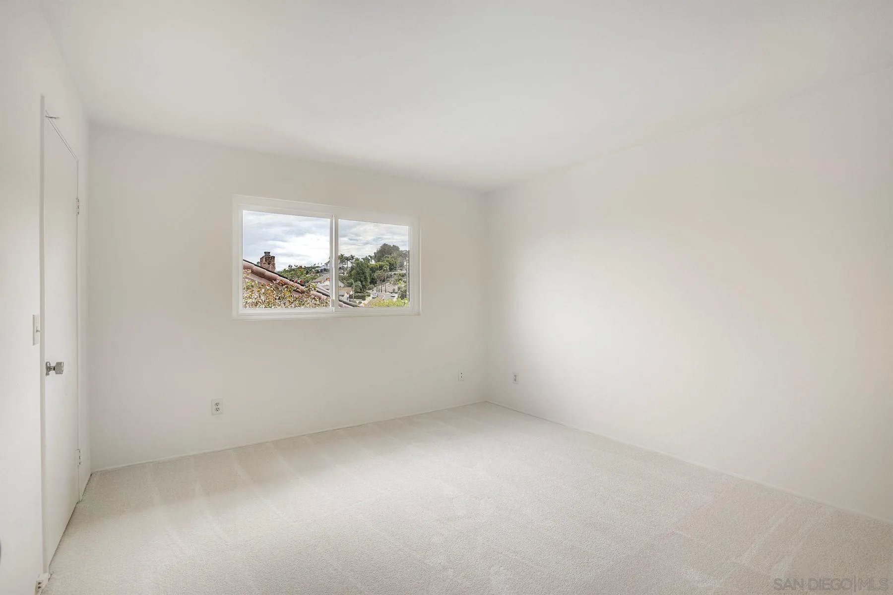 https://cdn.realtyfeed.com/cdn/127/260019273/cc598c59b0461b0e64adc74a32d50408.webp