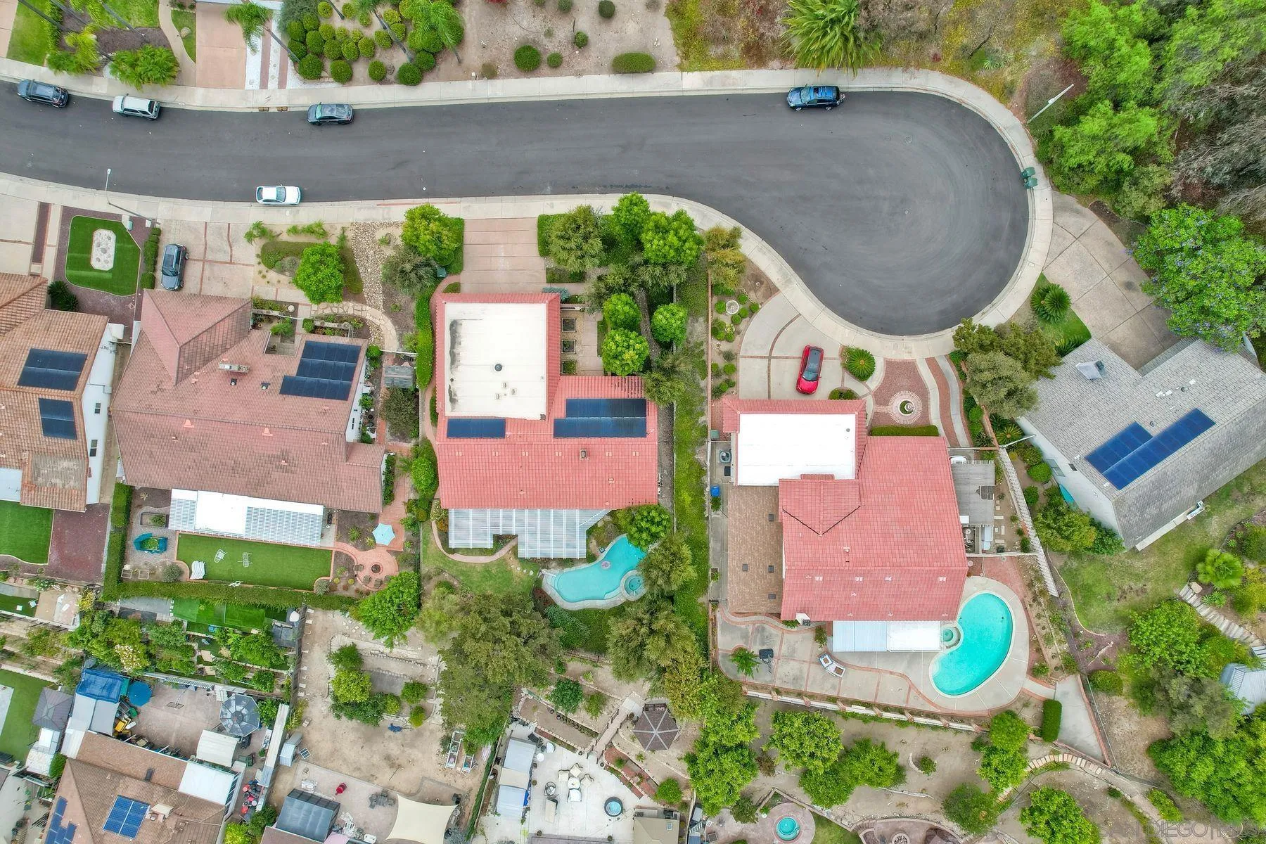 https://cdn.realtyfeed.com/cdn/127/260019273/ff35f67981c2271452d6429f2d2e8f5d.webp