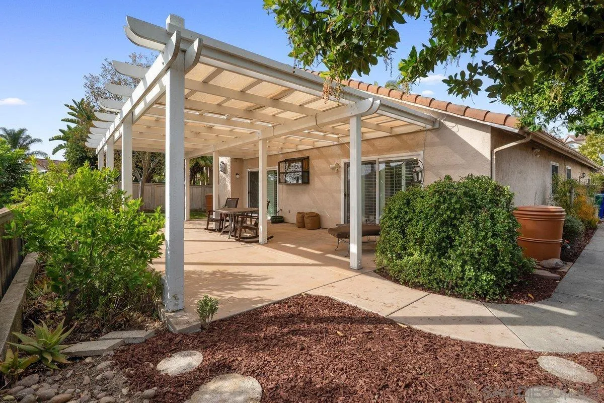https://cdn.realtyfeed.com/cdn/127/260019275/0e6f2e7e2c4f132e009f61153150c325.webp