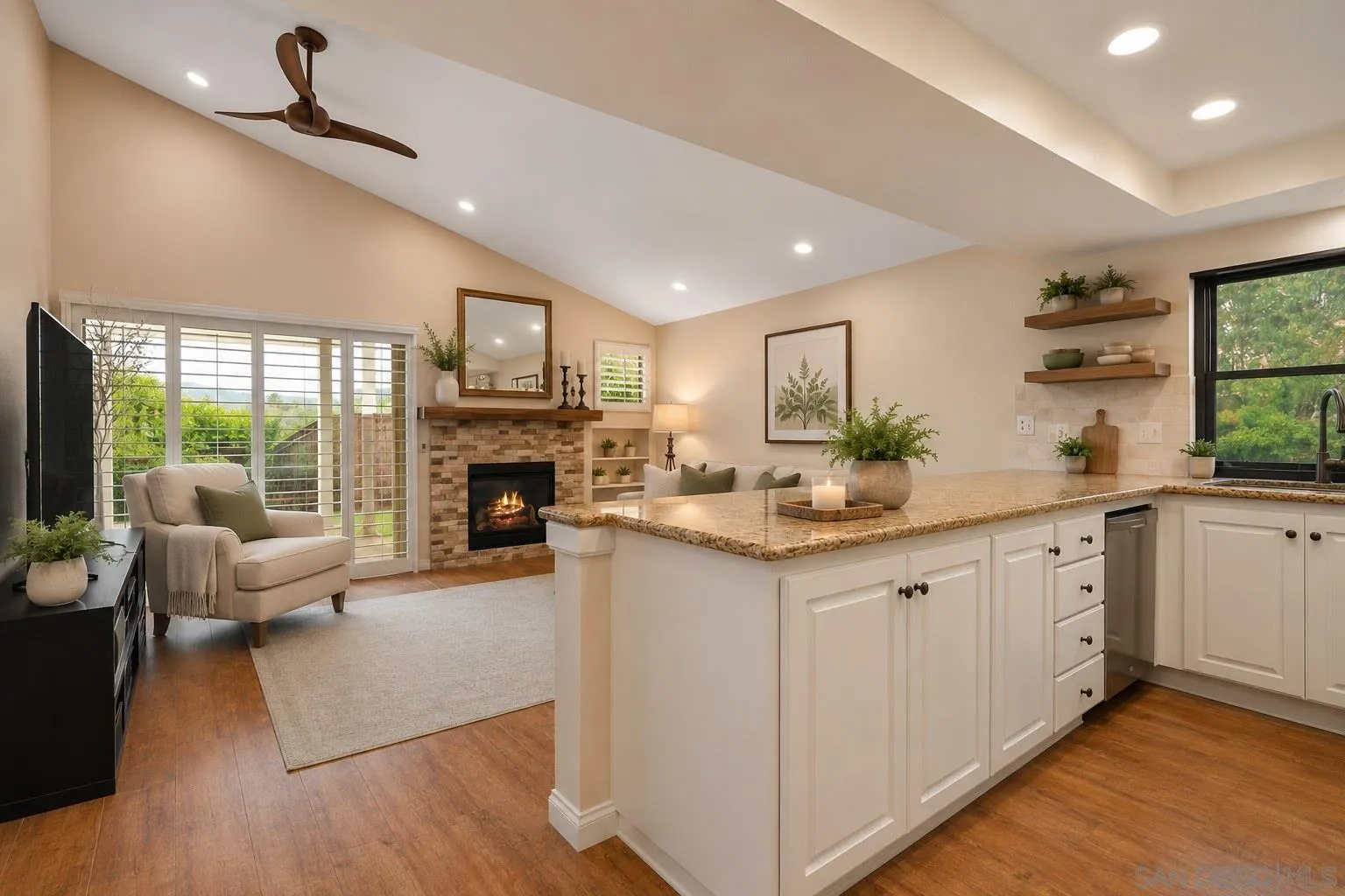 https://cdn.realtyfeed.com/cdn/127/260019275/d9bce287d3afb05852200d3bde845334.webp