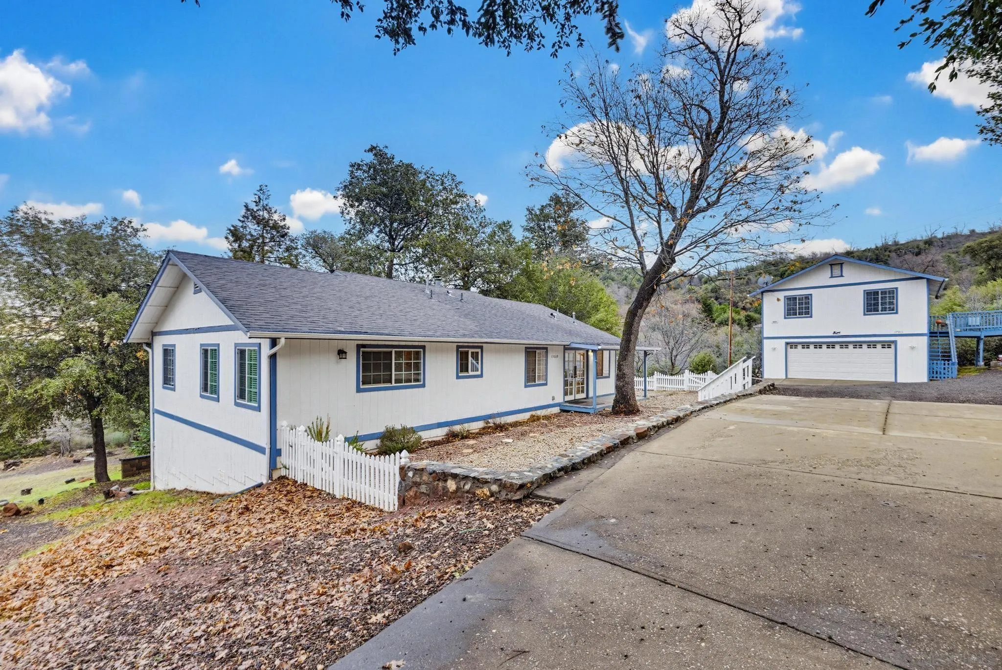 https://cdn.realtyfeed.com/cdn/127/260019283/3173900ced00225ff77d1f34e65243d9.webp