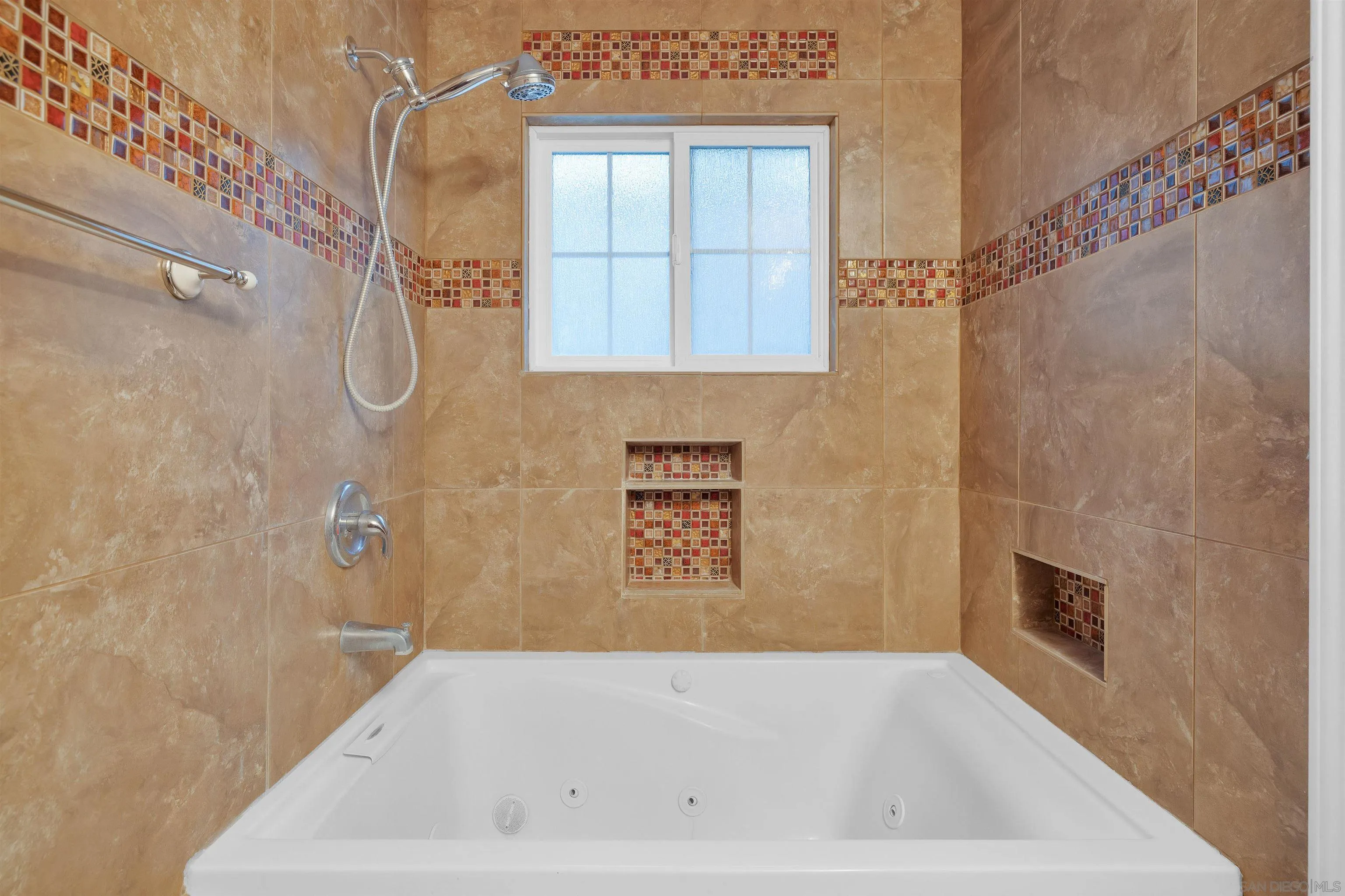 https://cdn.realtyfeed.com/cdn/127/260019283/52937a245cd66ae0b485ea2672566243.webp