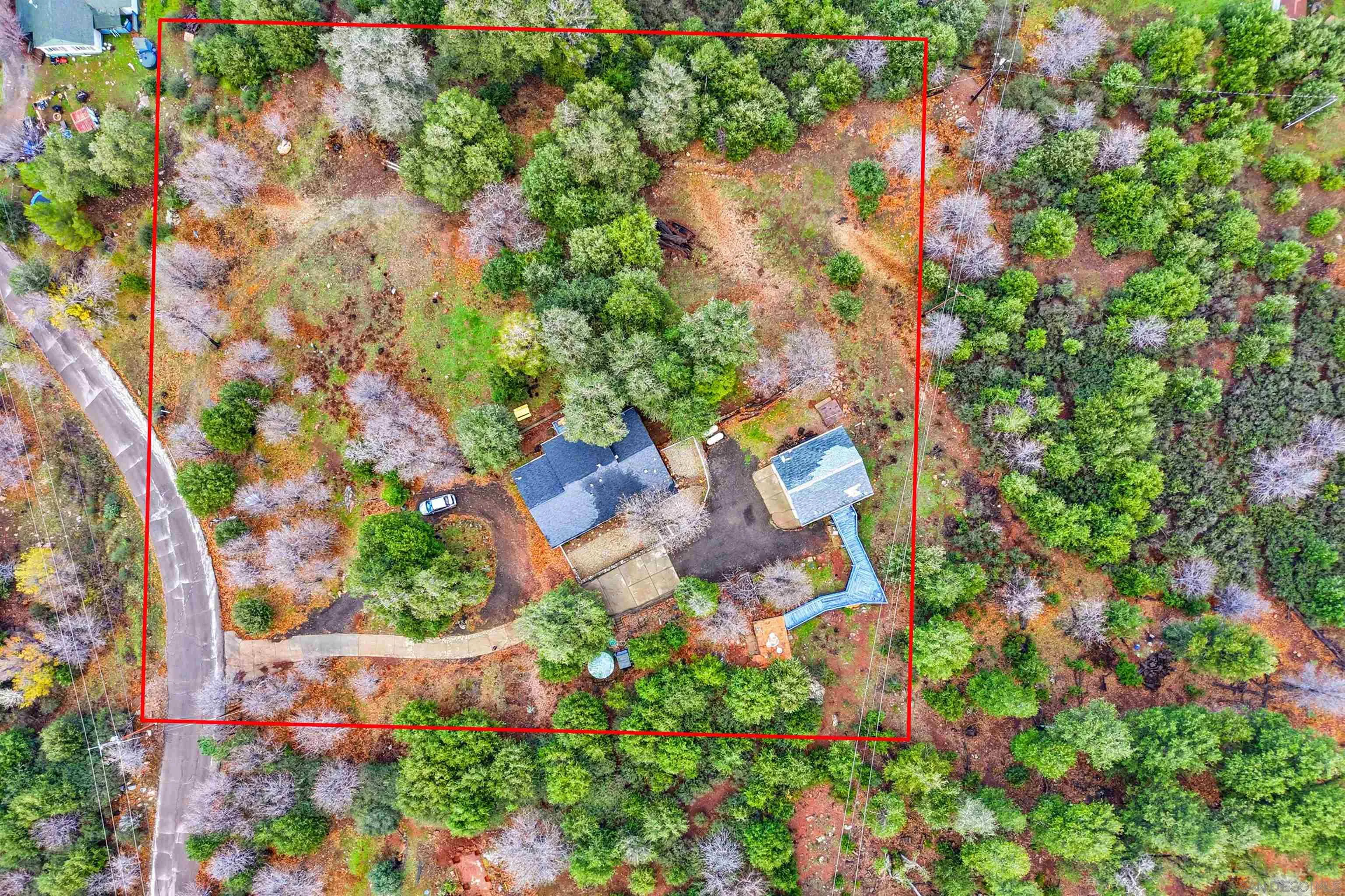 https://cdn.realtyfeed.com/cdn/127/260019283/5c1e10d2cea5456faa4221b4179f7565.webp