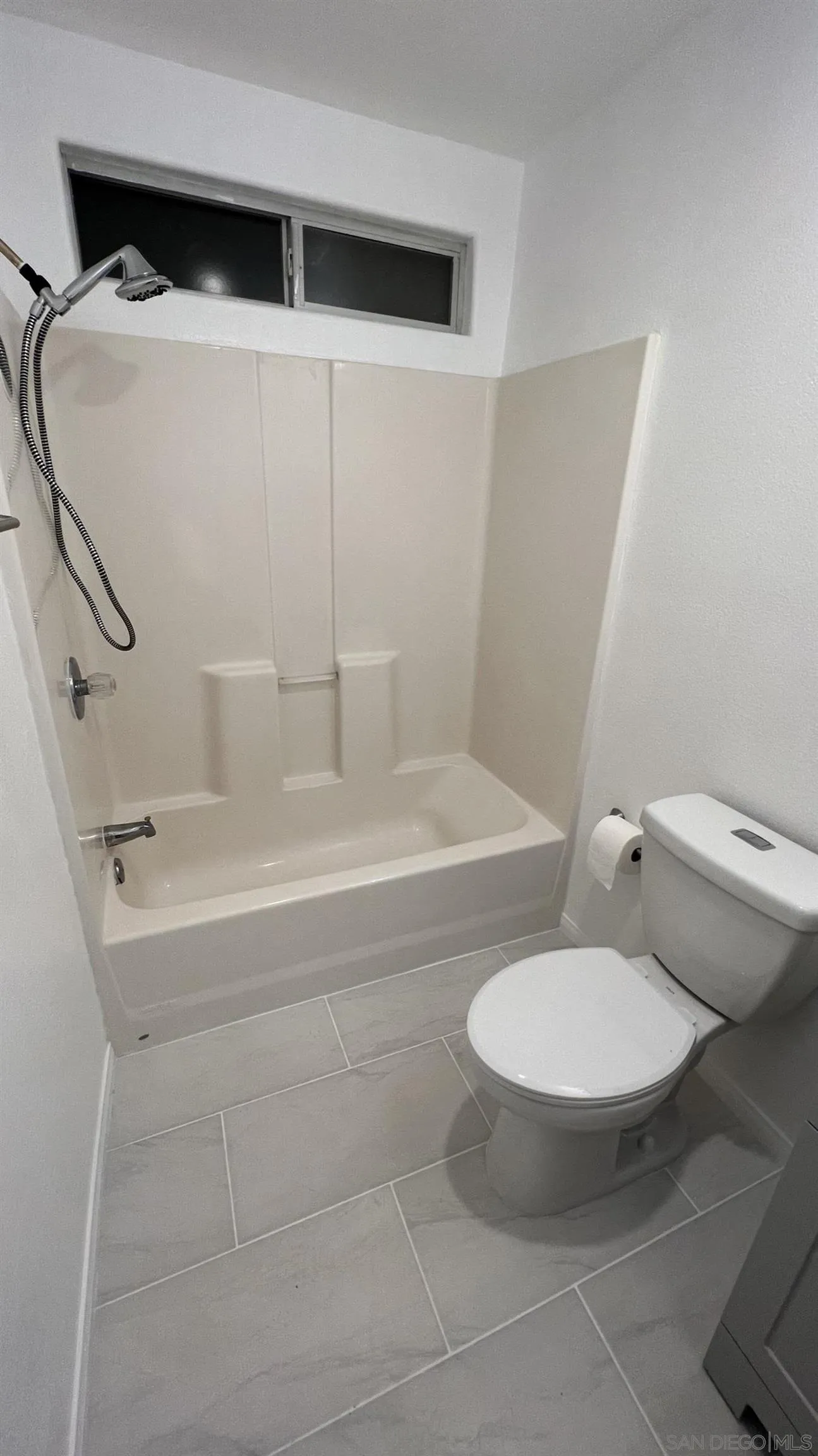 https://cdn.realtyfeed.com/cdn/127/260019283/6e5748fc940de2622e67459883d37b54.webp