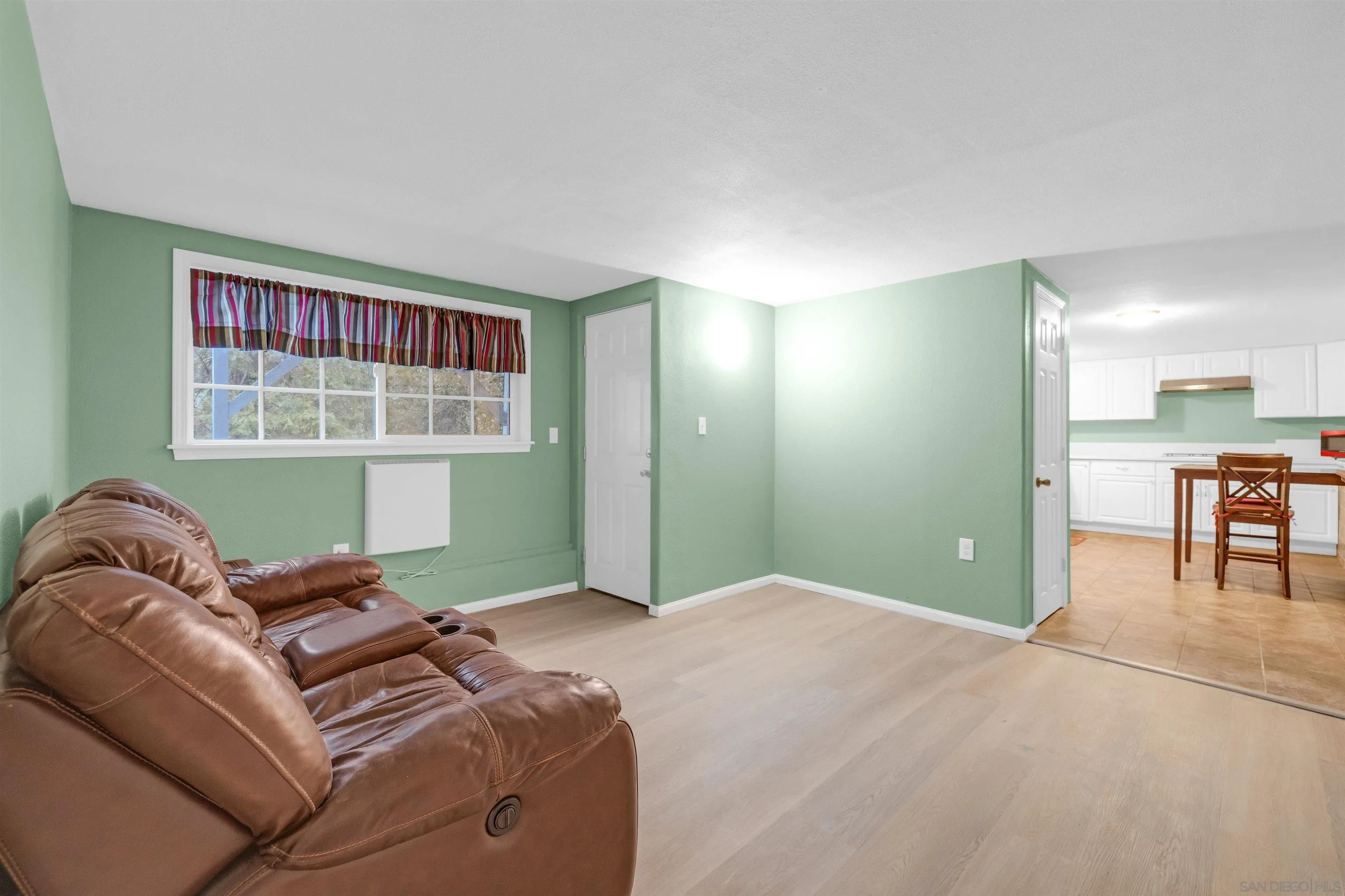 https://cdn.realtyfeed.com/cdn/127/260019283/6f7b0463524946fdb9c3d4db8b2460ce.webp