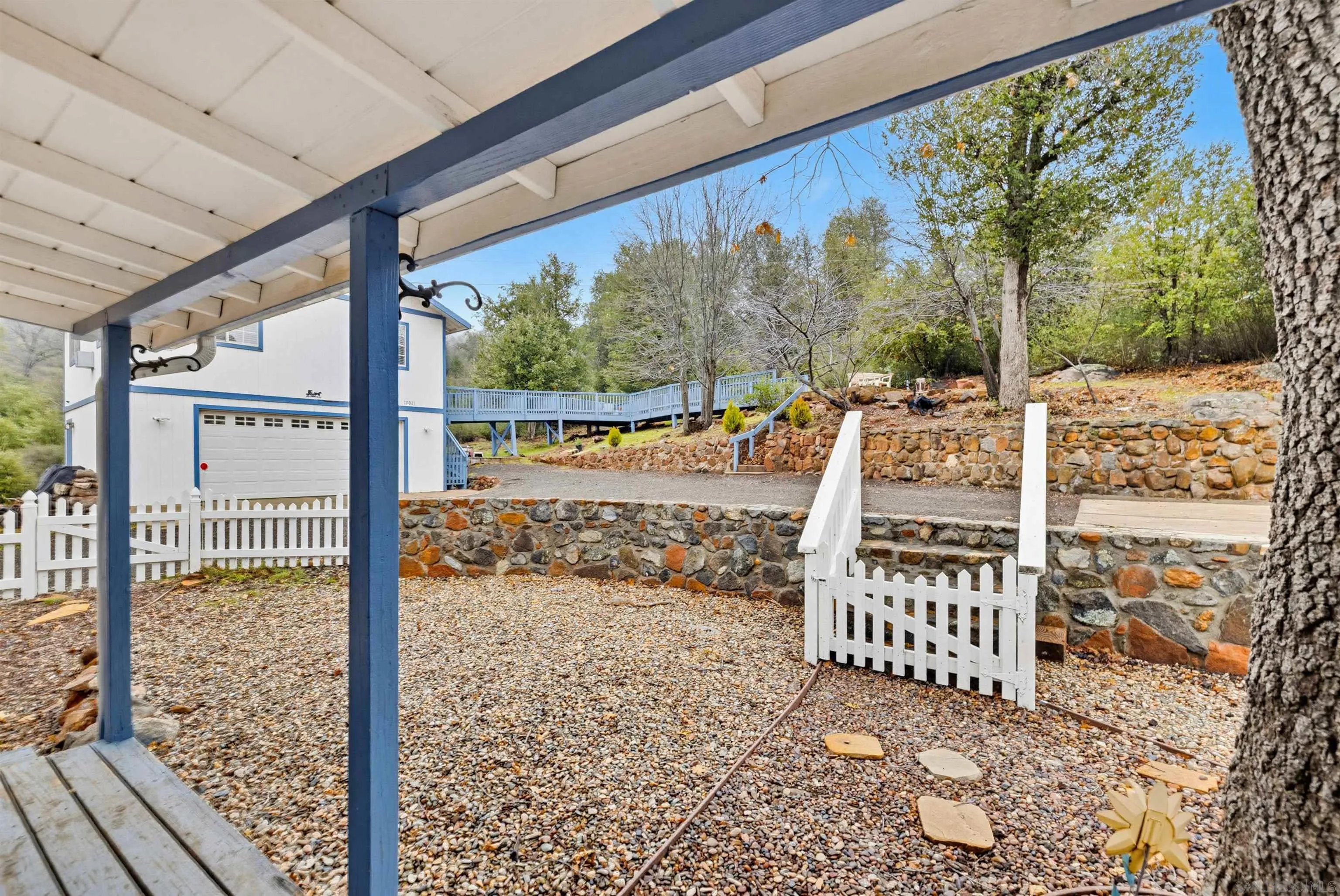 https://cdn.realtyfeed.com/cdn/127/260019283/73beb3a856da0bb6523d5b867b0c0f34.webp