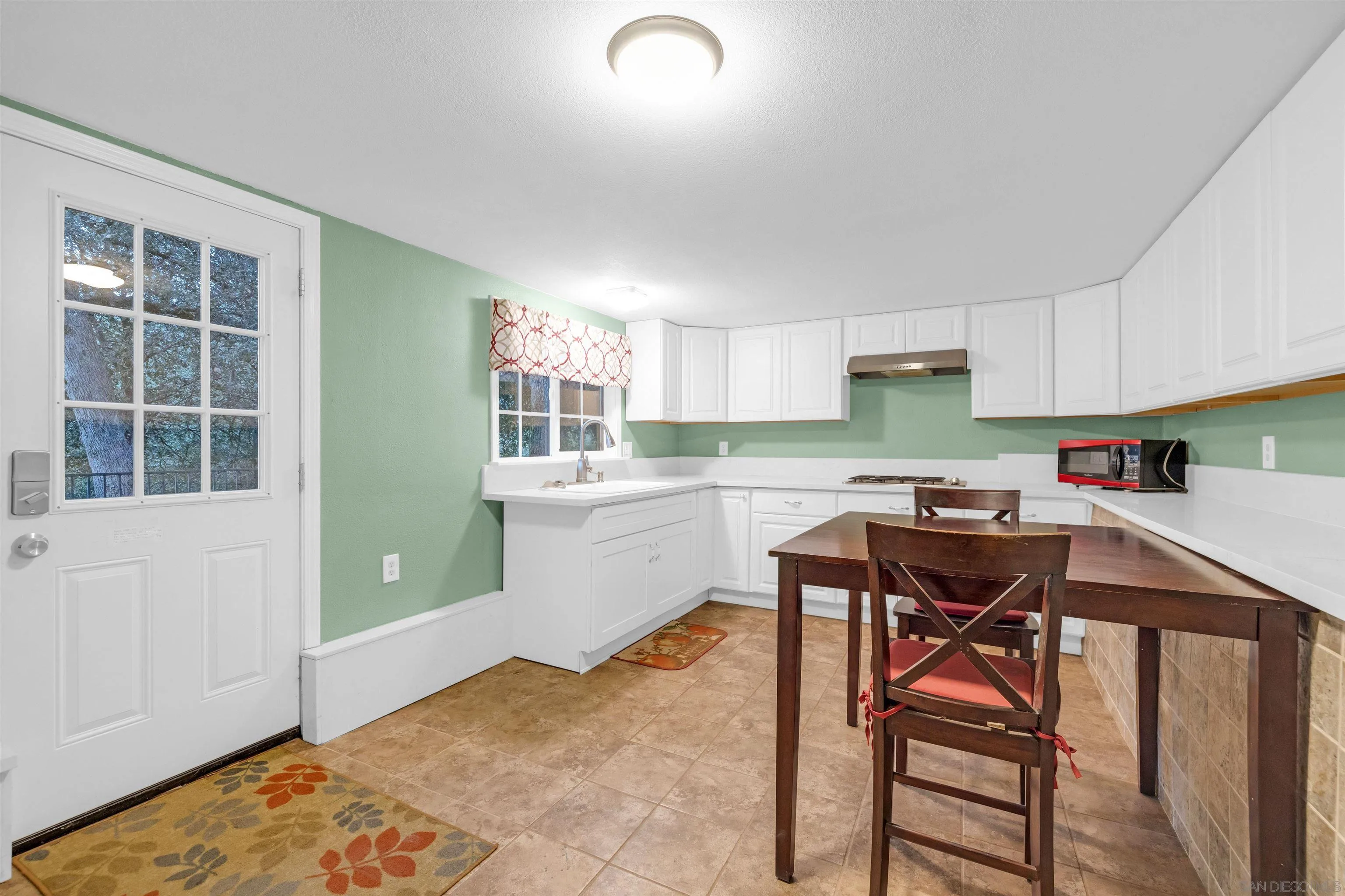 https://cdn.realtyfeed.com/cdn/127/260019283/74c7b7f8a489fb512a9c6ea4db53d47a.webp