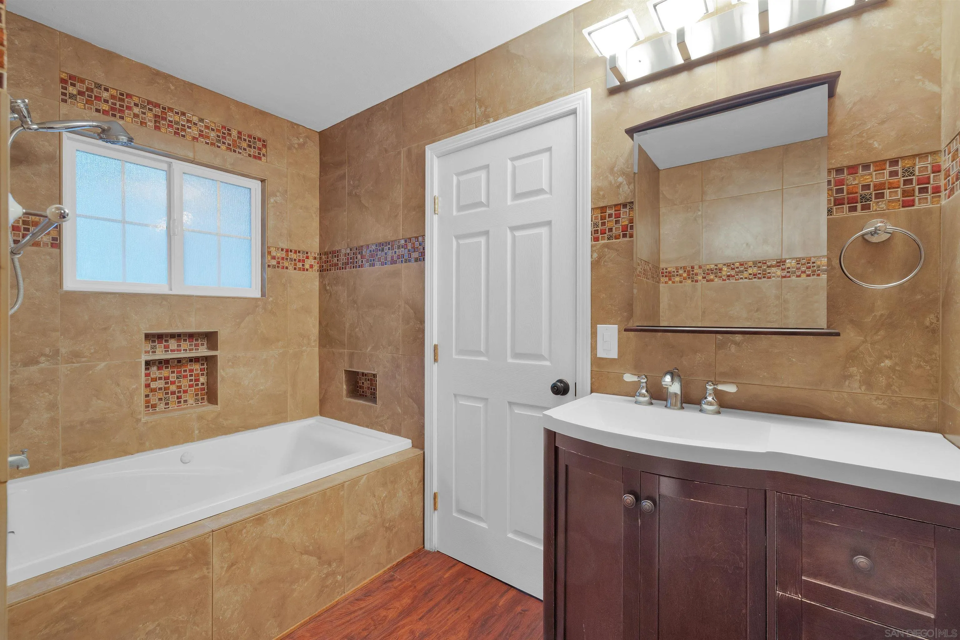 https://cdn.realtyfeed.com/cdn/127/260019283/de7dbe64f1965bbda014f62dfbe6509f.webp