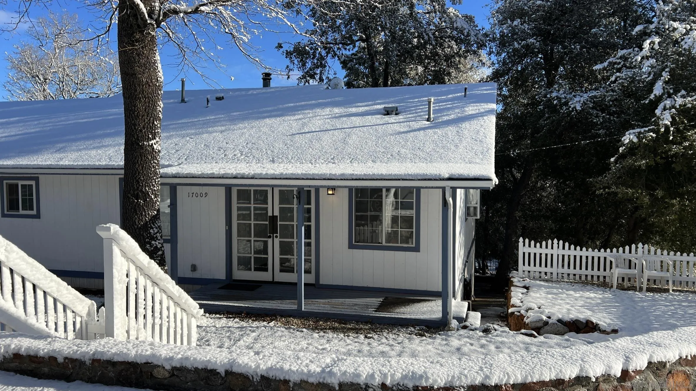 https://cdn.realtyfeed.com/cdn/127/260019283/fb0da3415fea085258f86a74edb81f0f.webp