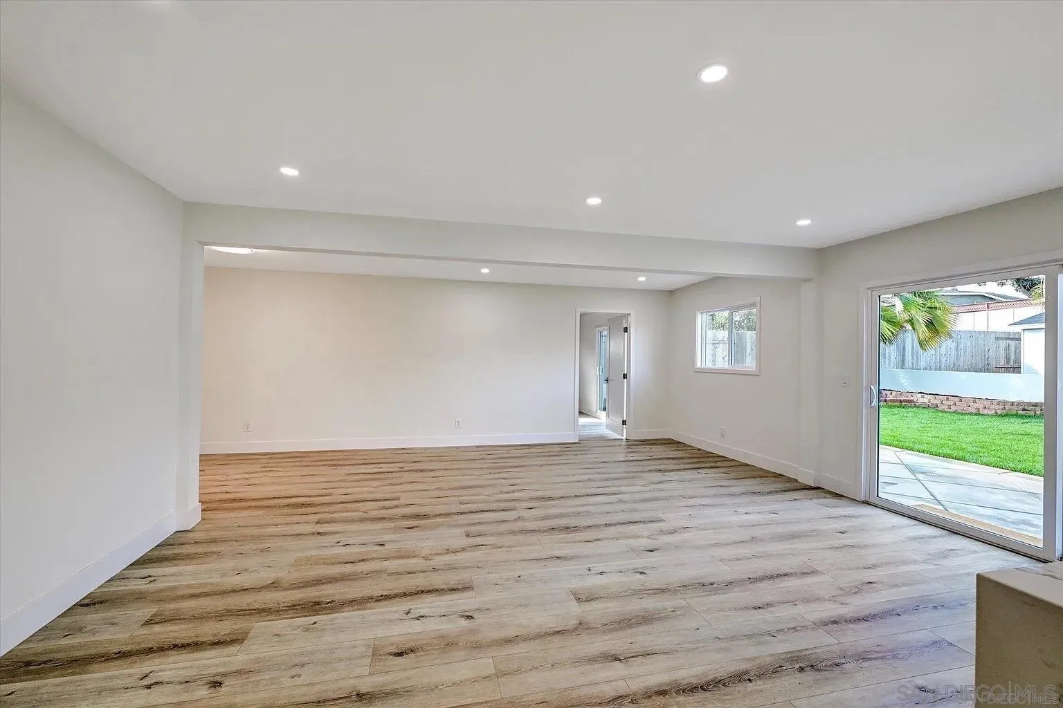 https://cdn.realtyfeed.com/cdn/127/260019284/5e6899e7203a81992a3f18a5bb7b8bd1.webp