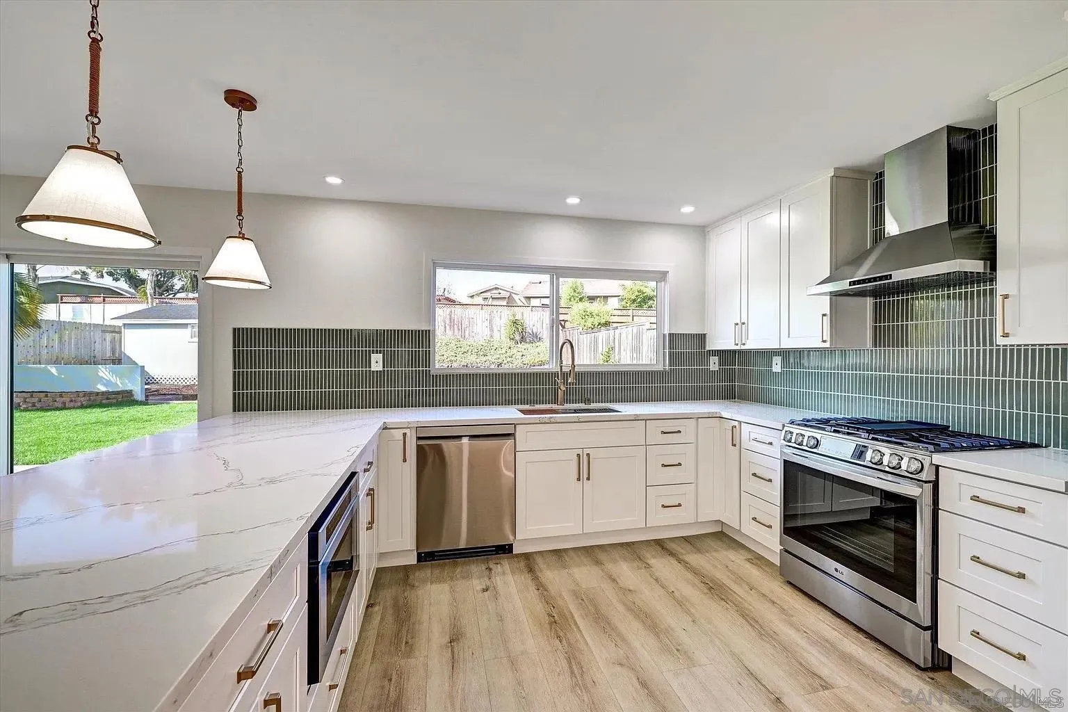 https://cdn.realtyfeed.com/cdn/127/260019284/8ae8c180a2e5f5dd98c698751d316c2f.webp