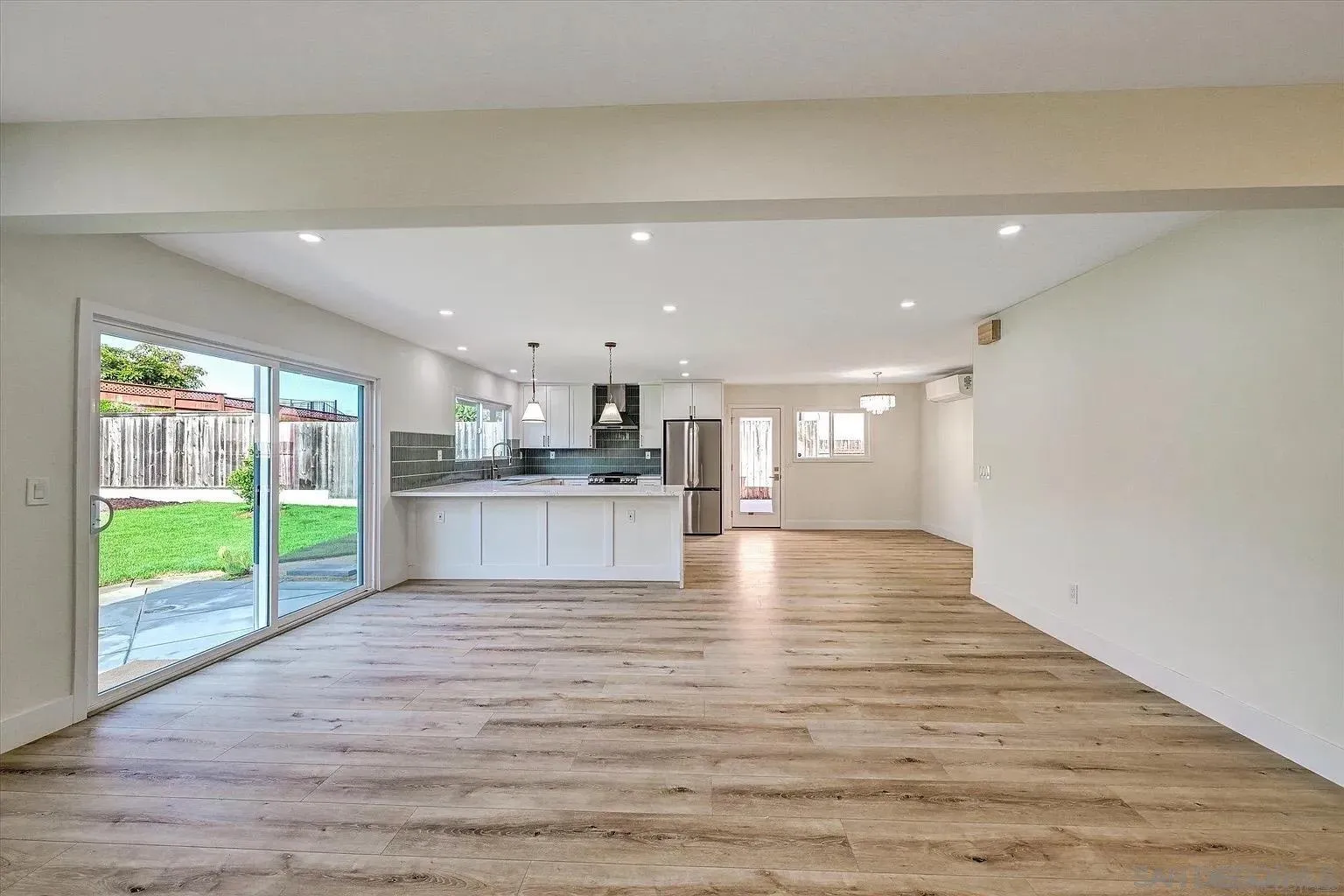 https://cdn.realtyfeed.com/cdn/127/260019284/9296cff965660128563afbfe5fdc9d6b.webp