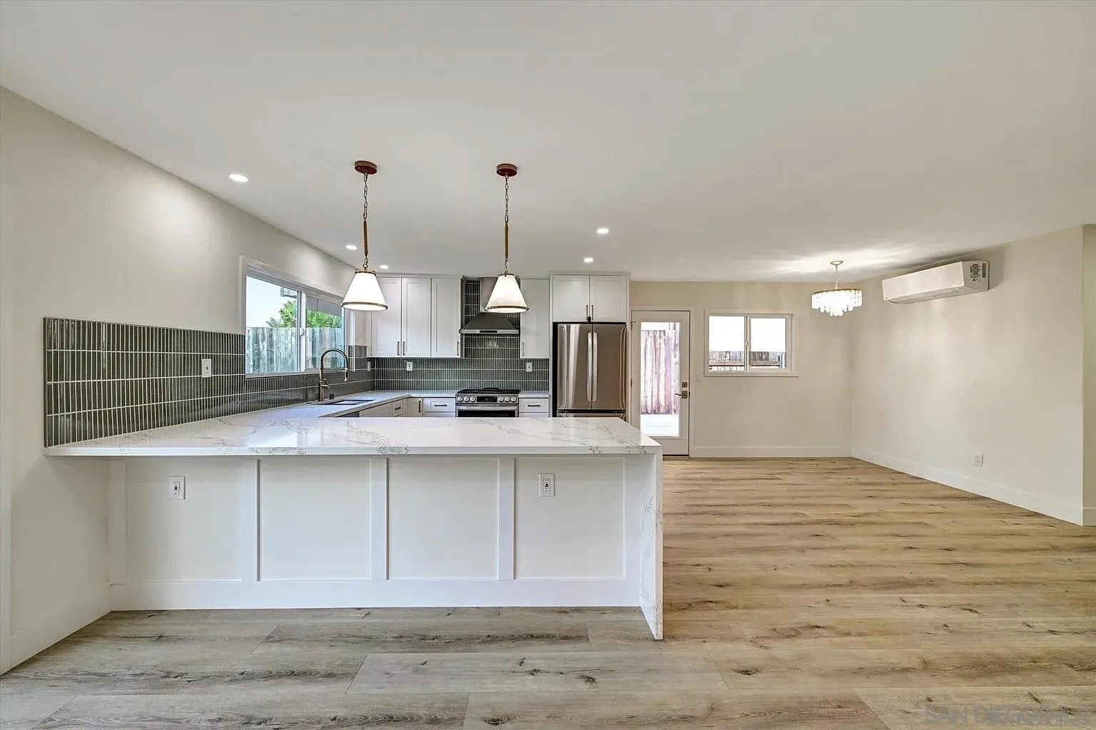 https://cdn.realtyfeed.com/cdn/127/260019284/a81cd06995e7c194691ad1ed39ce6928.webp