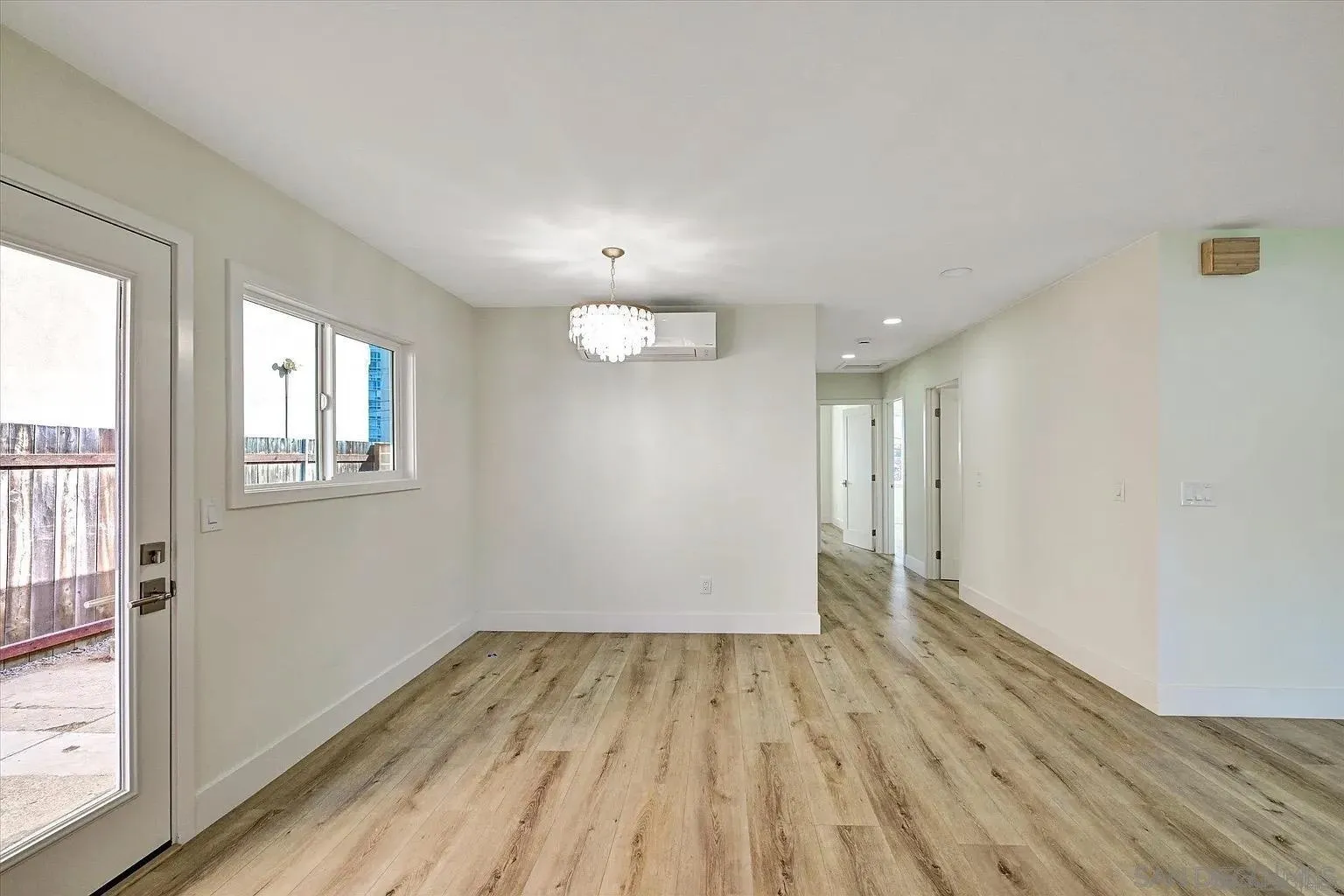https://cdn.realtyfeed.com/cdn/127/260019284/e095ba1d5266df82e8c732f188429831.webp