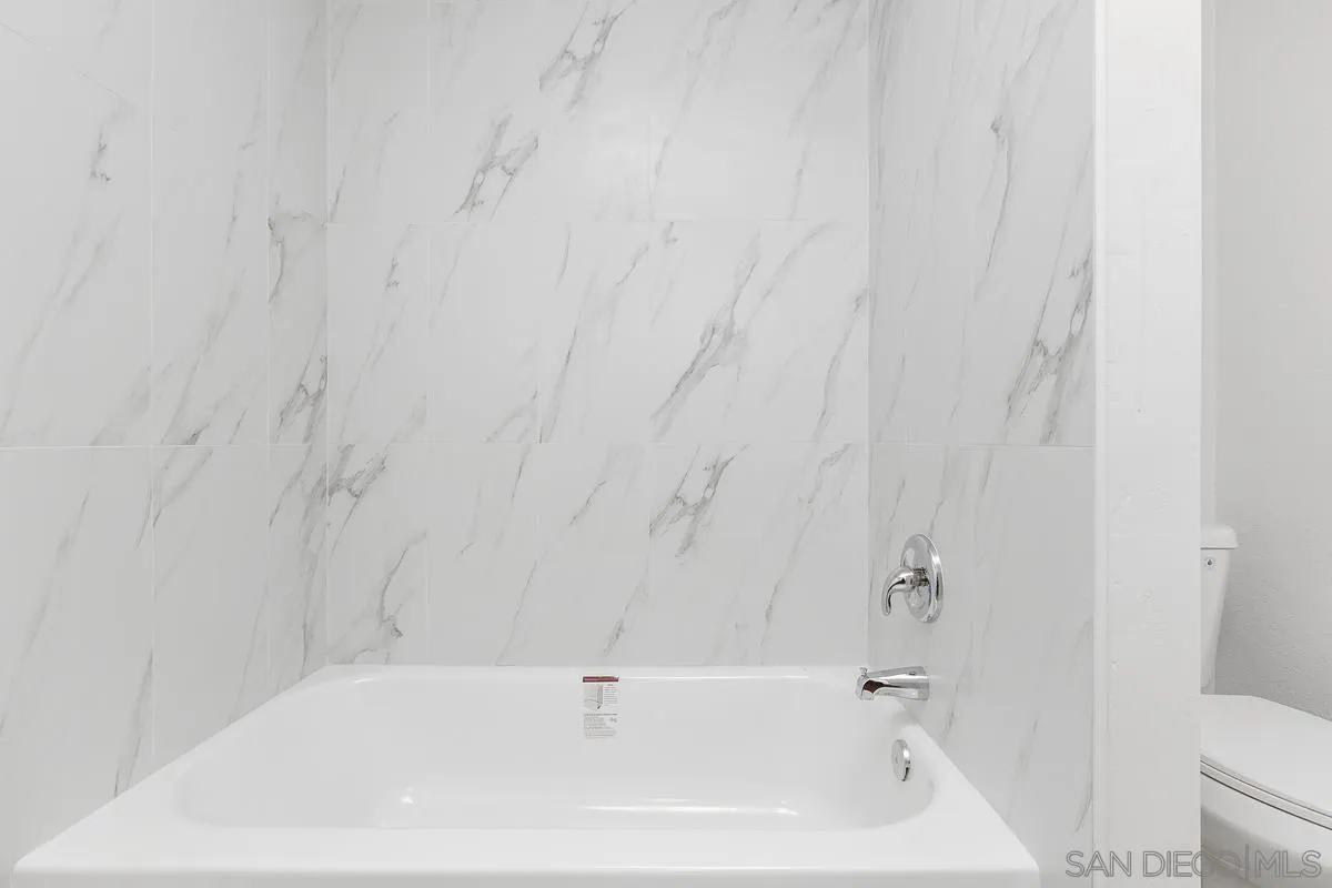 https://cdn.realtyfeed.com/cdn/127/260019285/0025d2f32d48dbc29fbfb9eb86b21831.webp