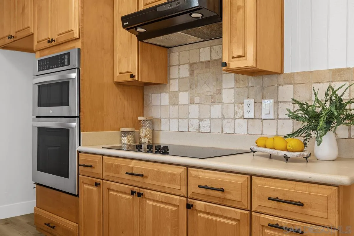 https://cdn.realtyfeed.com/cdn/127/260019285/22858a6b499bb5b860a1fa1cbdcdb9d0.webp