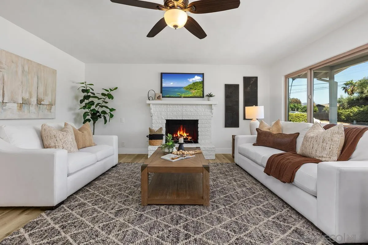 https://cdn.realtyfeed.com/cdn/127/260019285/bcbacd4d7d1e2f61630d5b59248a2975.webp