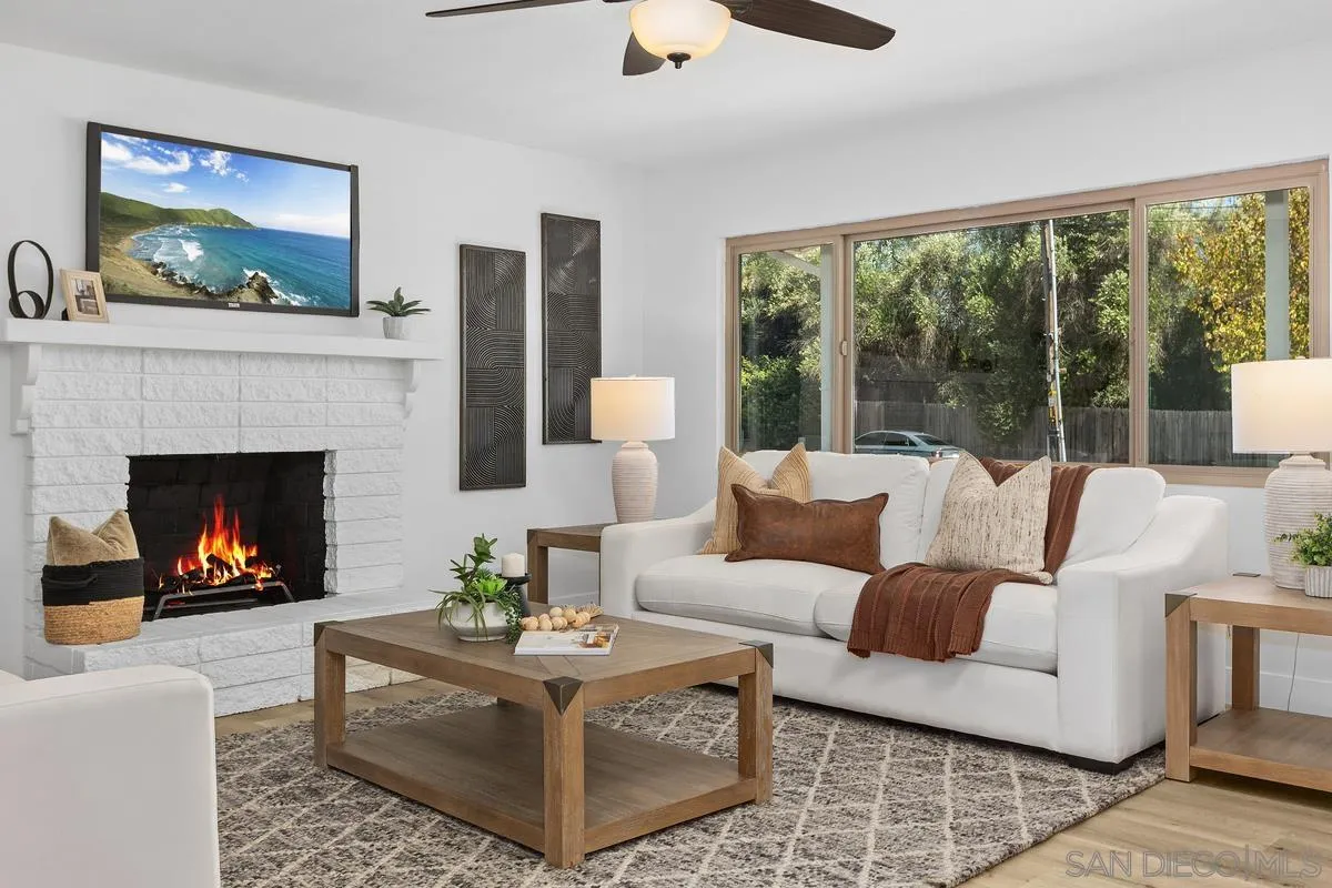 https://cdn.realtyfeed.com/cdn/127/260019285/e4ede75284fedbcec76602f25affeeb2.webp