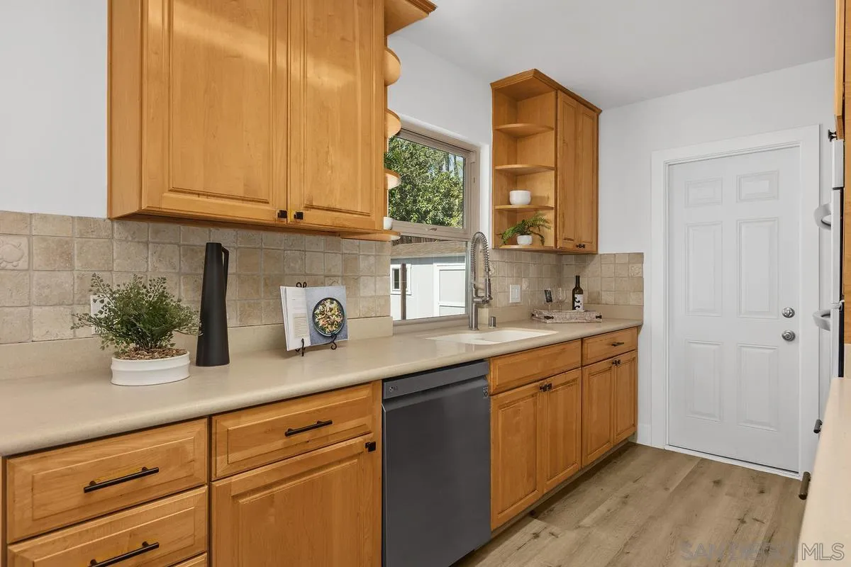 https://cdn.realtyfeed.com/cdn/127/260019285/fd88d37964c963a691be3ca555742dea.webp