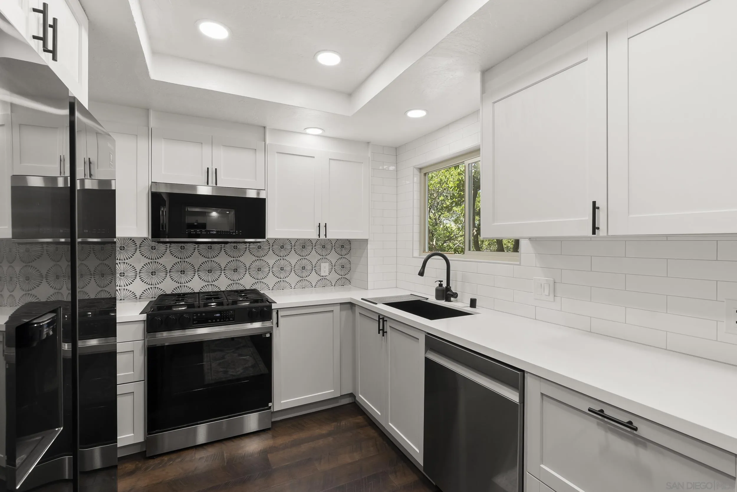 https://cdn.realtyfeed.com/cdn/127/260019287/04e2d7e766a8f24ec0e21e065375a814.webp