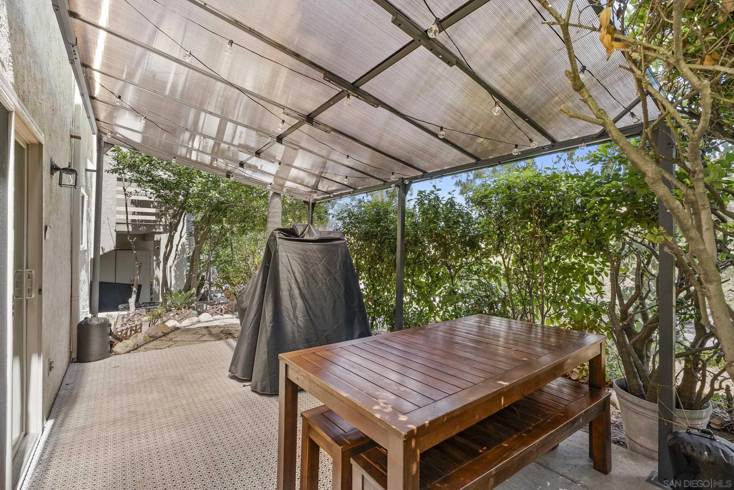 https://cdn.realtyfeed.com/cdn/127/260019287/0971b2eae85b5a72864855f66ee66d69.webp