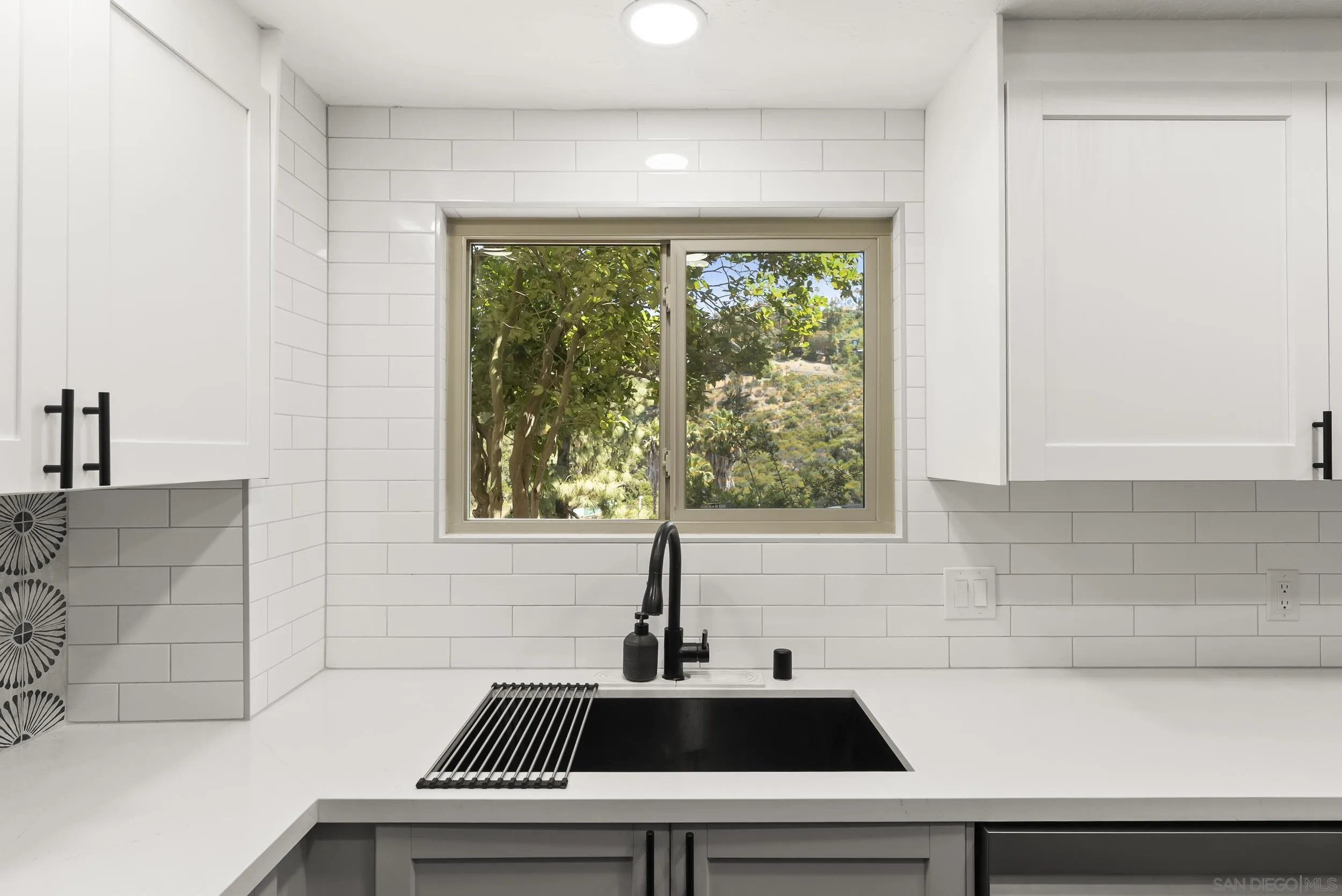 https://cdn.realtyfeed.com/cdn/127/260019287/3a7fb6949ce11e38b956a276824bbf1c.webp